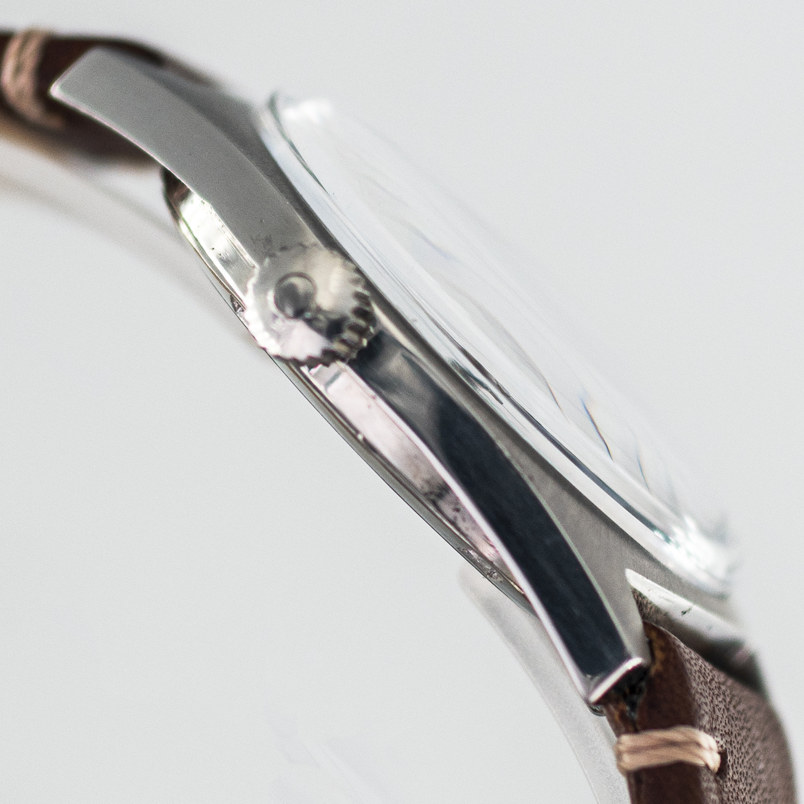 0701_marcels_watch_group_vintage_wristwatch_1970_omega_135.041_geneve_02