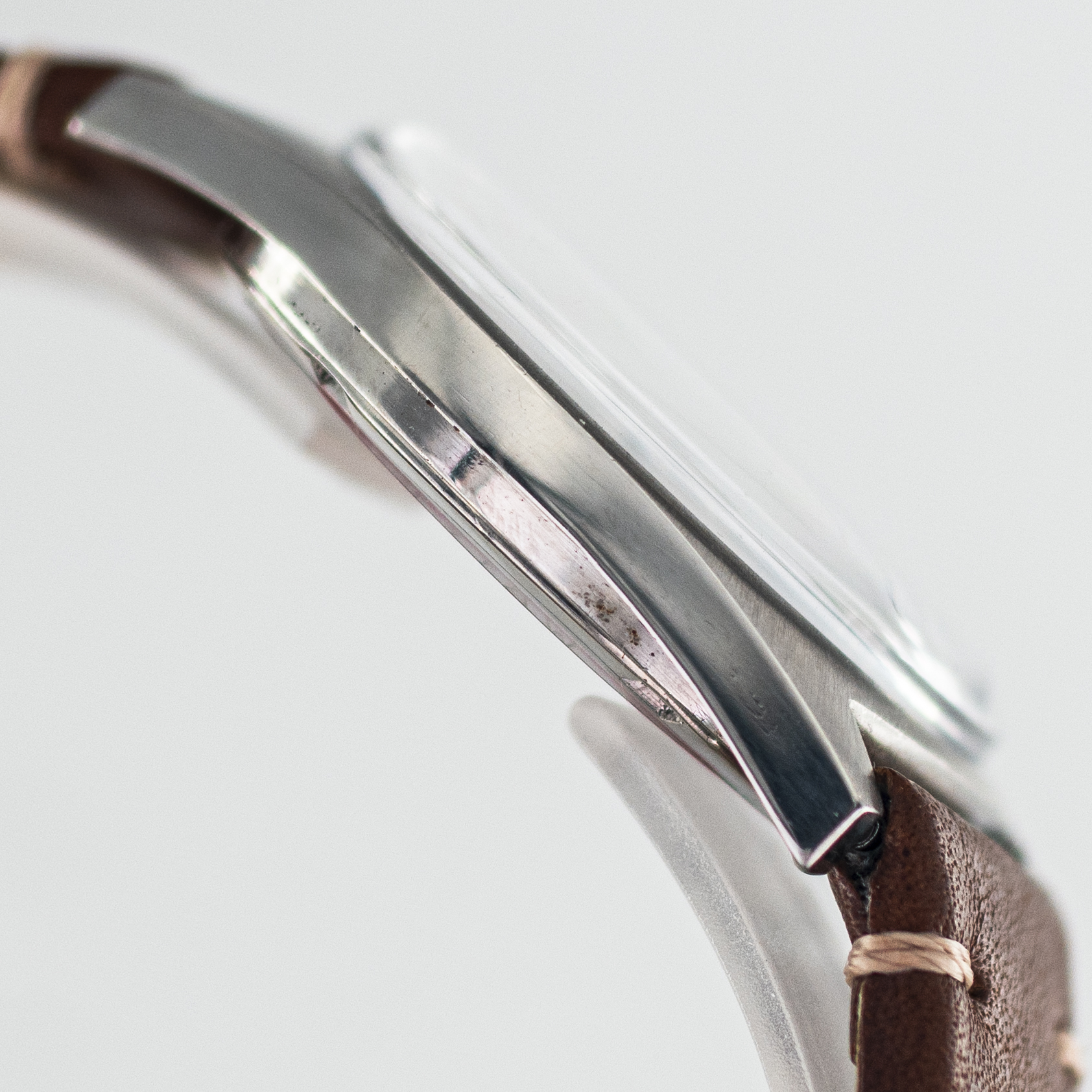 0701_marcels_watch_group_vintage_wristwatch_1970_omega_135.041_geneve_06