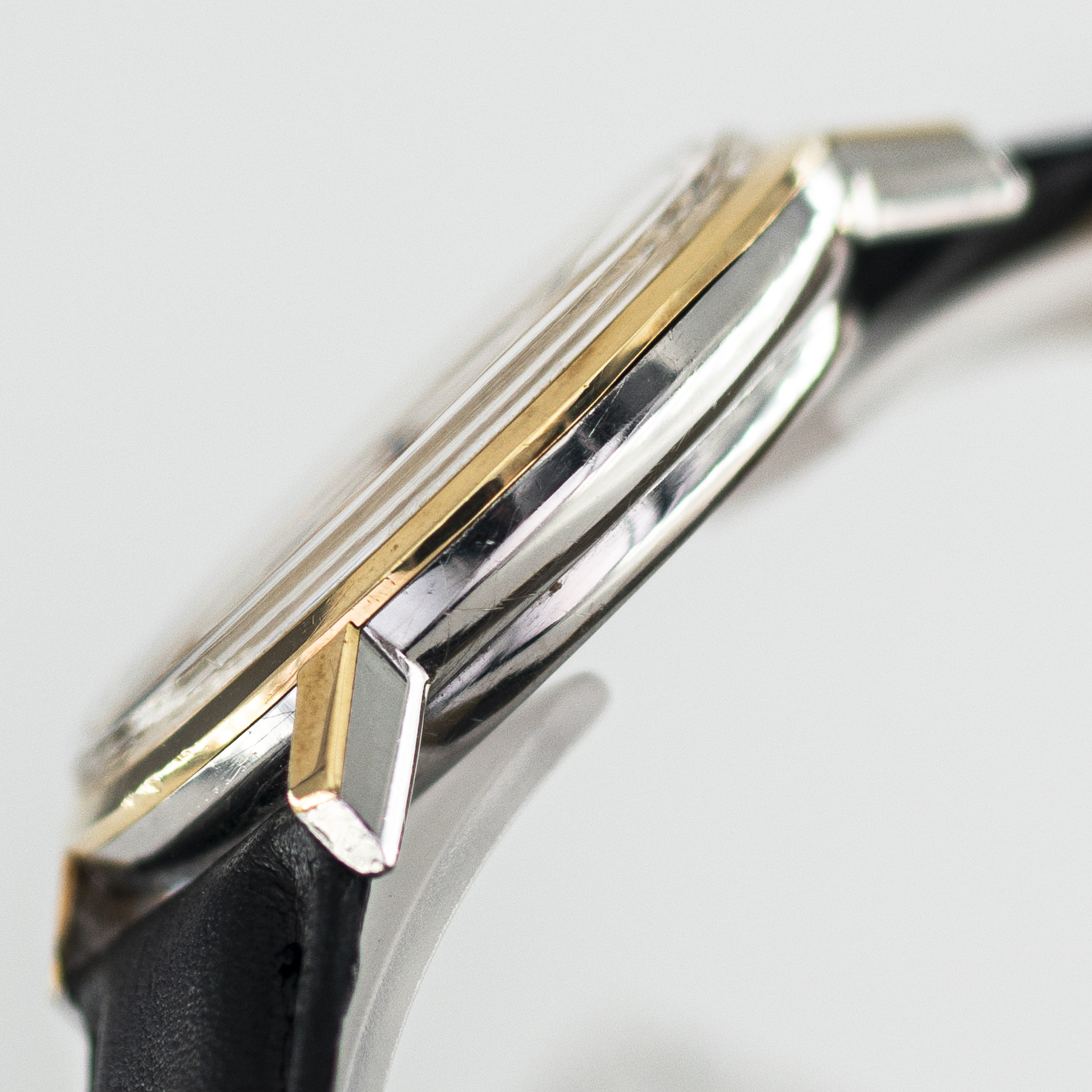 0863_marcels_watch_group_vintage_wristwatch_1972_omega_166.9020_geneve_05