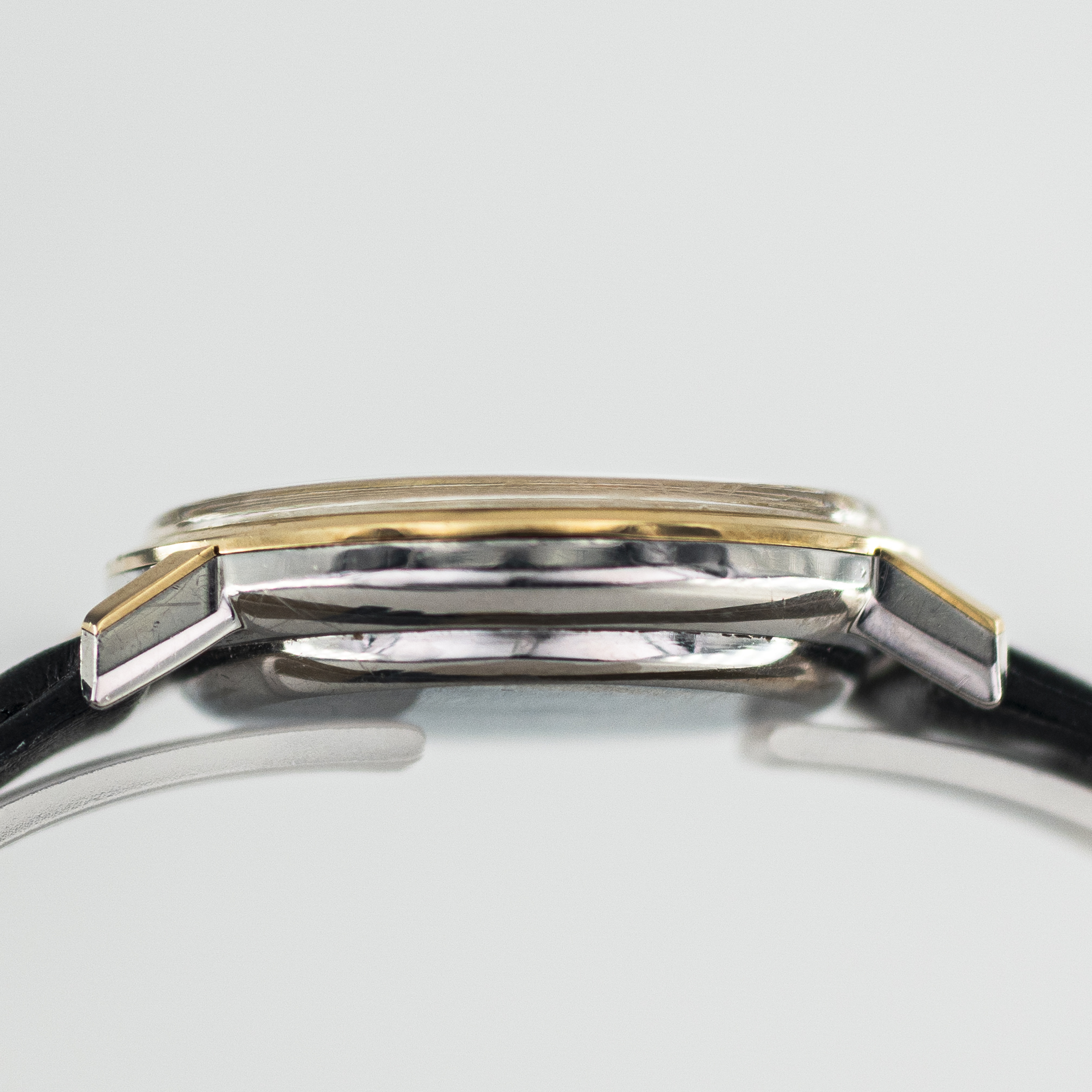 0863_marcels_watch_group_vintage_wristwatch_1972_omega_166.9020_geneve_07