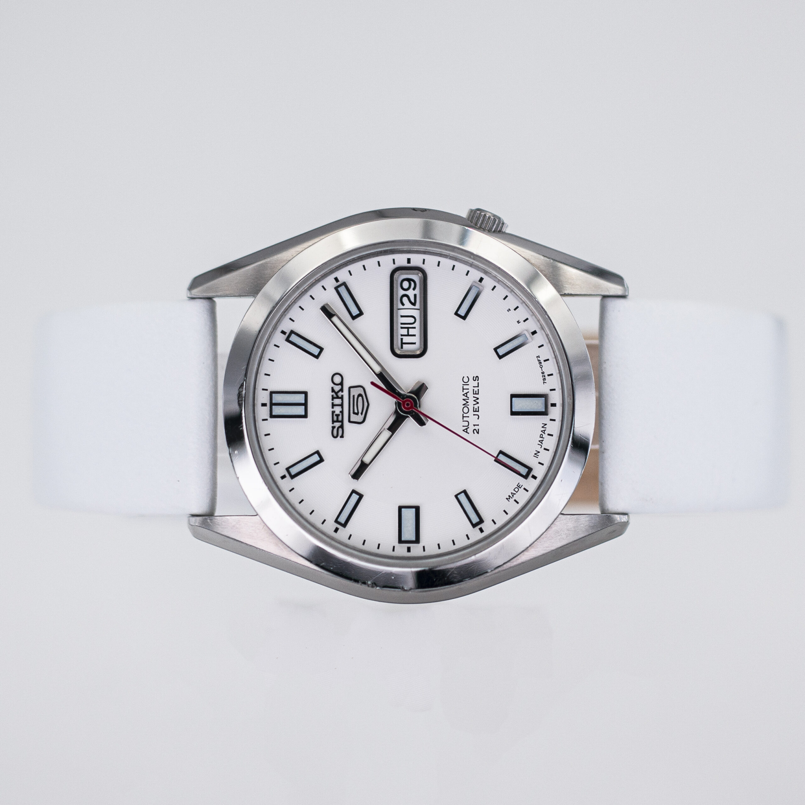 1066_marcels_watch_group_wrist_watch_seiko_5_7S26