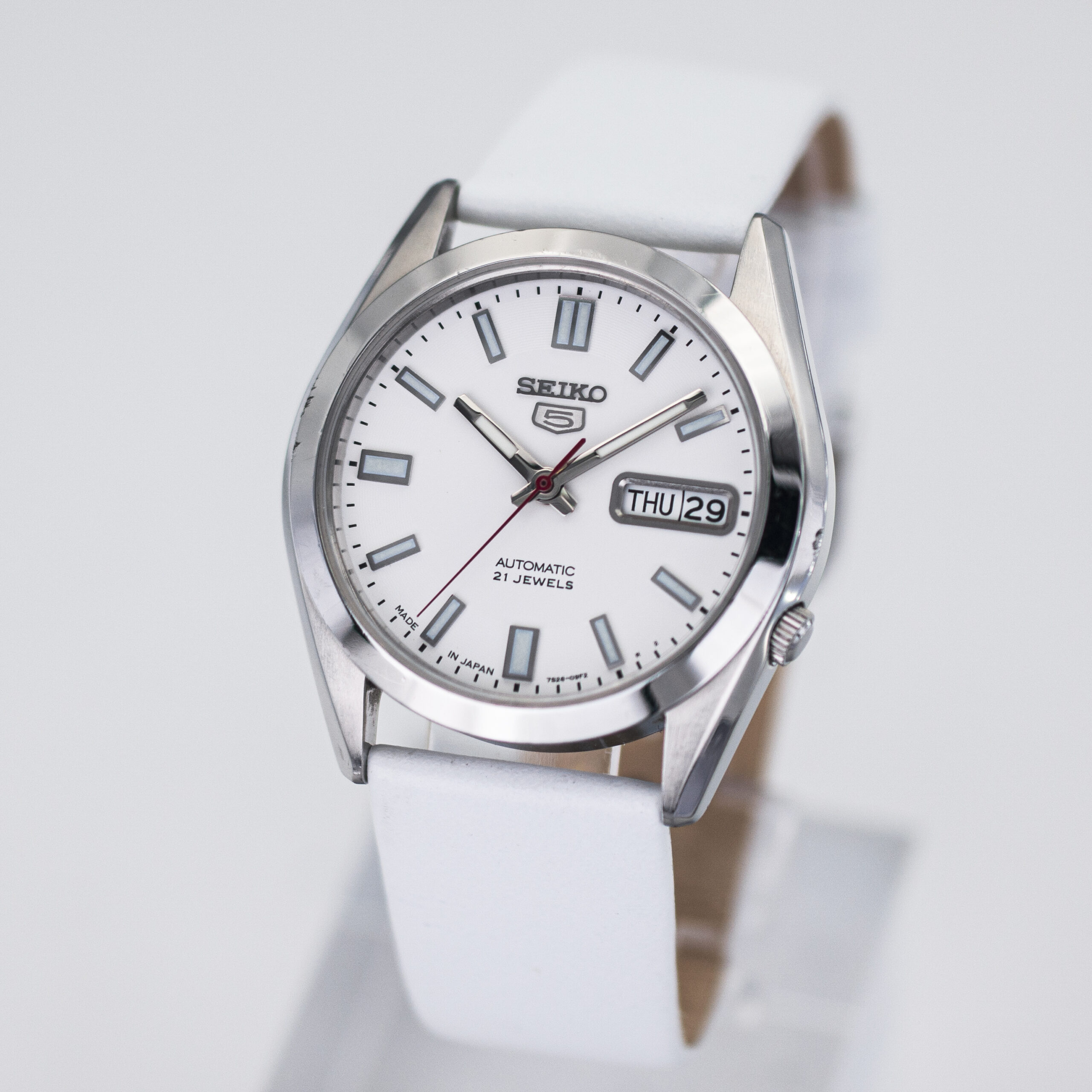 1066_marcels_watch_group_wrist_watch_seiko_5_7S26