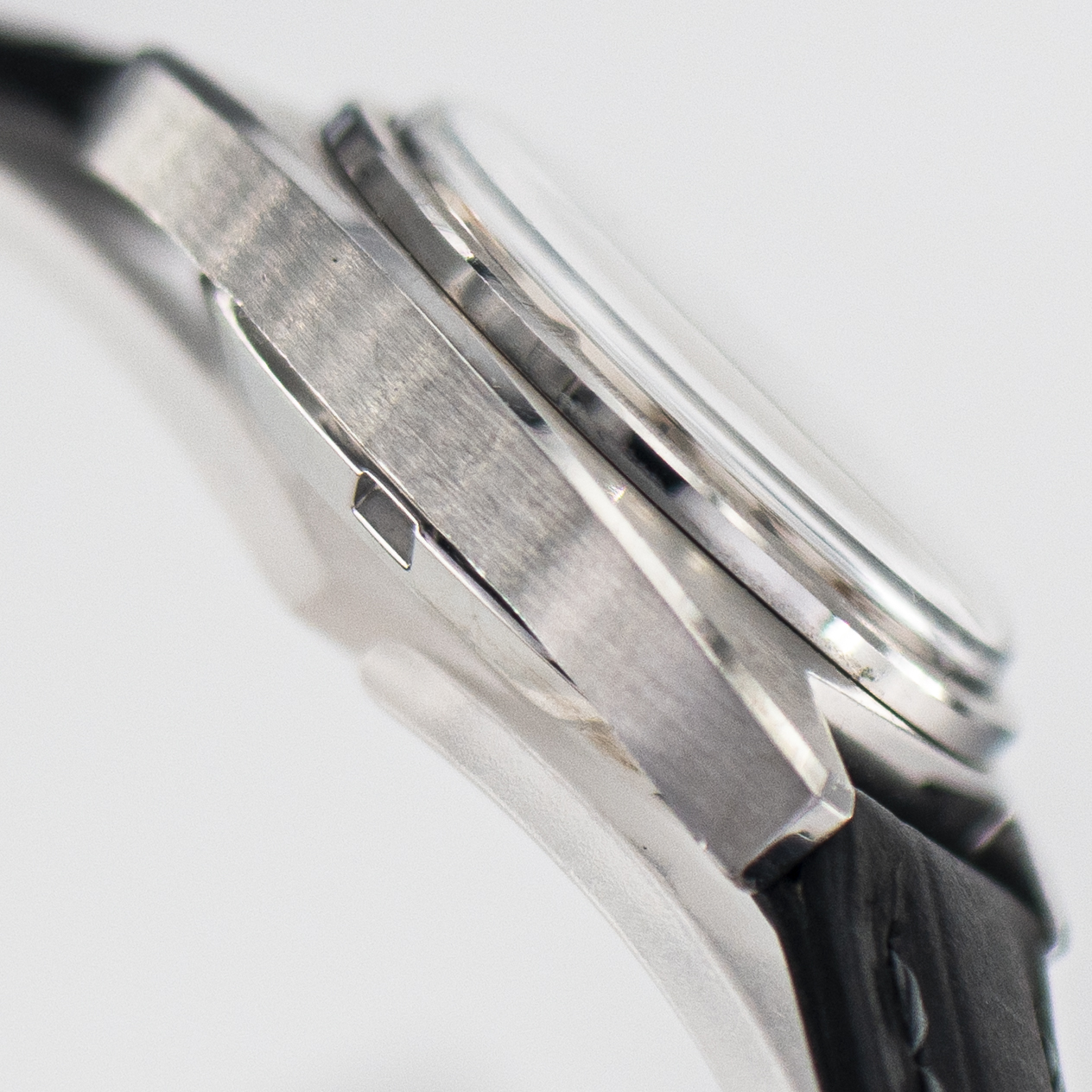 1149_marcels_watch_group_vintage_ladies_1970_wrist_watch_omega_568.004_constellation_c