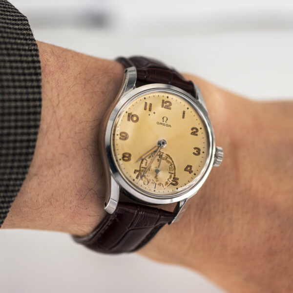 1150_marcels_watch_group_1950_vintage_omega_2639_wristwatch_13