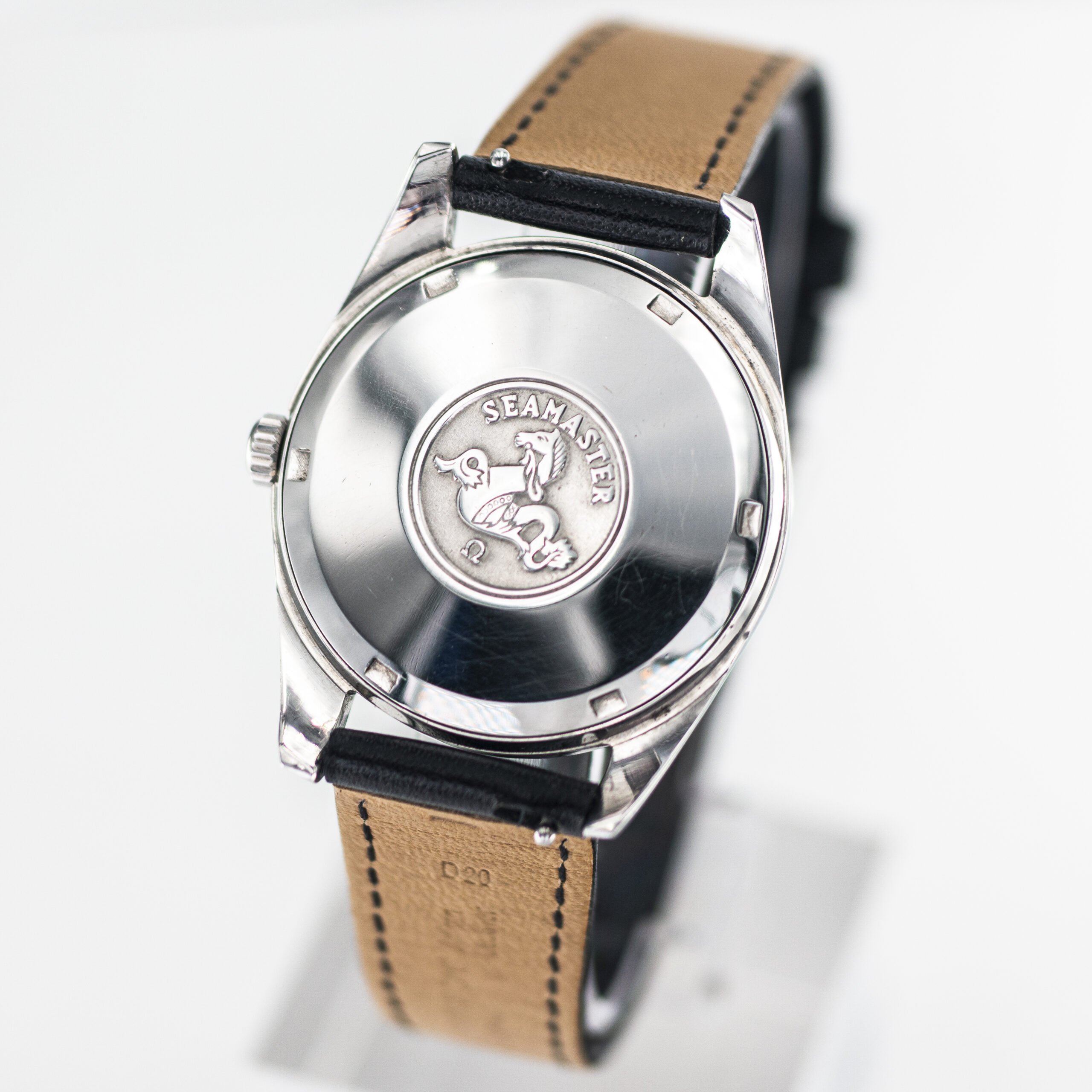 1161_marcels_watch_group_1970_vintage_wristwatch_omega_168.024_seamaster_02