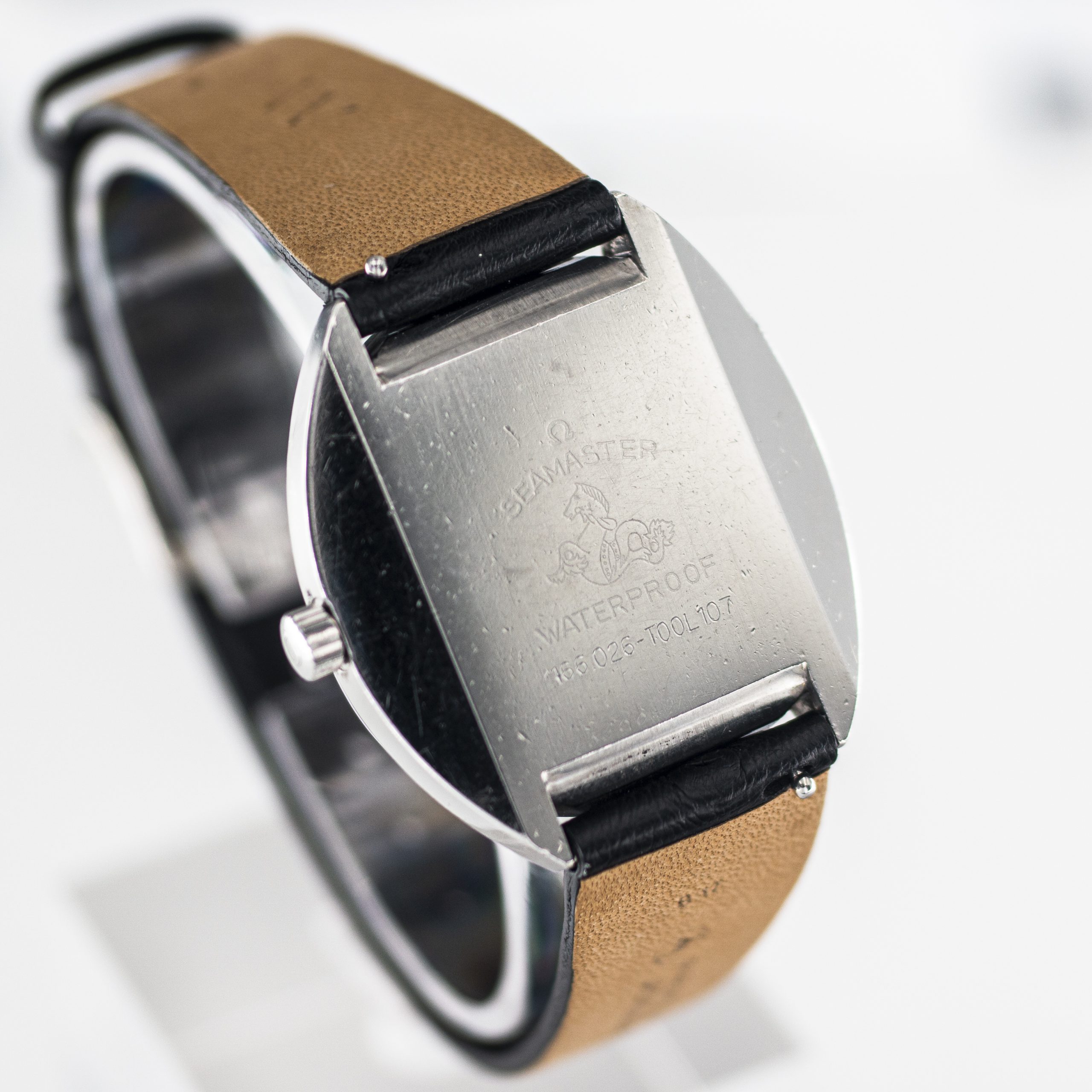 1165_marcels_watch_group_vintage_wristwatch_1968_omega_166.026_seamaster_cosmic_01