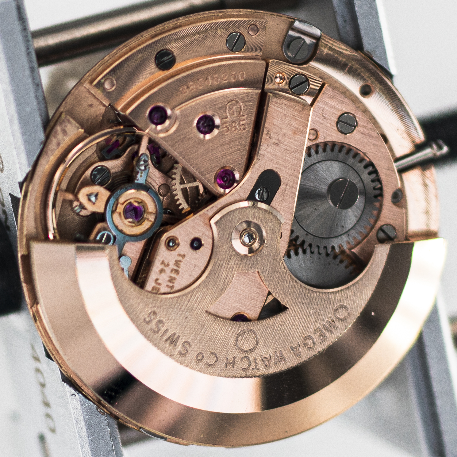 1165_marcels_watch_group_vintage_wristwatch_1968_omega_166.026_seamaster_cosmic_27