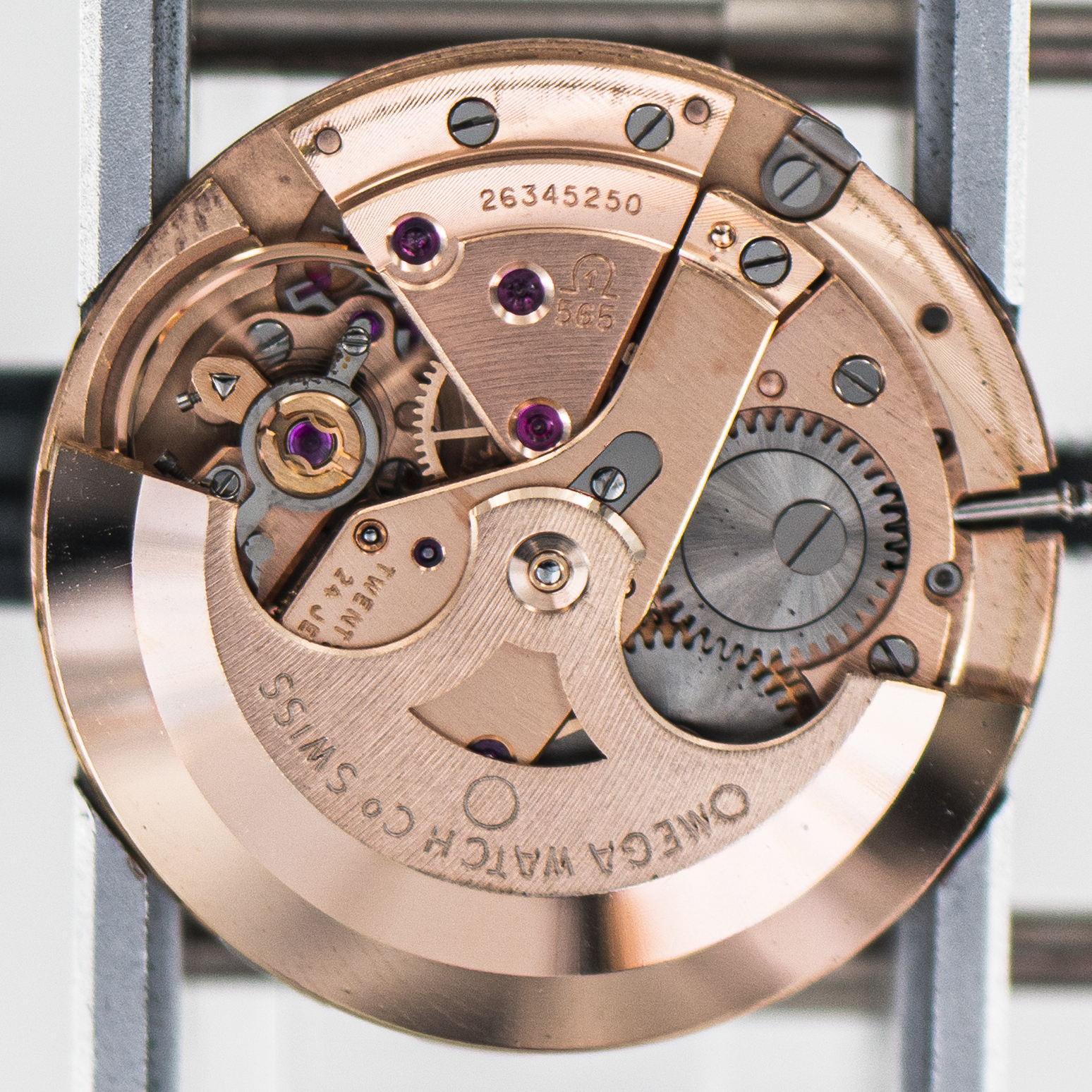 1165_marcels_watch_group_vintage_wristwatch_1968_omega_166.026_seamaster_cosmic_29