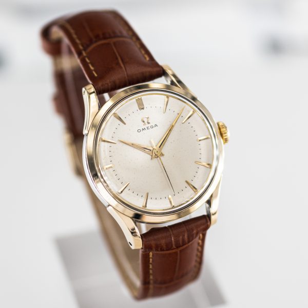 1166_marcels_watch_group_1952_vintage_wristwatch_omega_2640_11