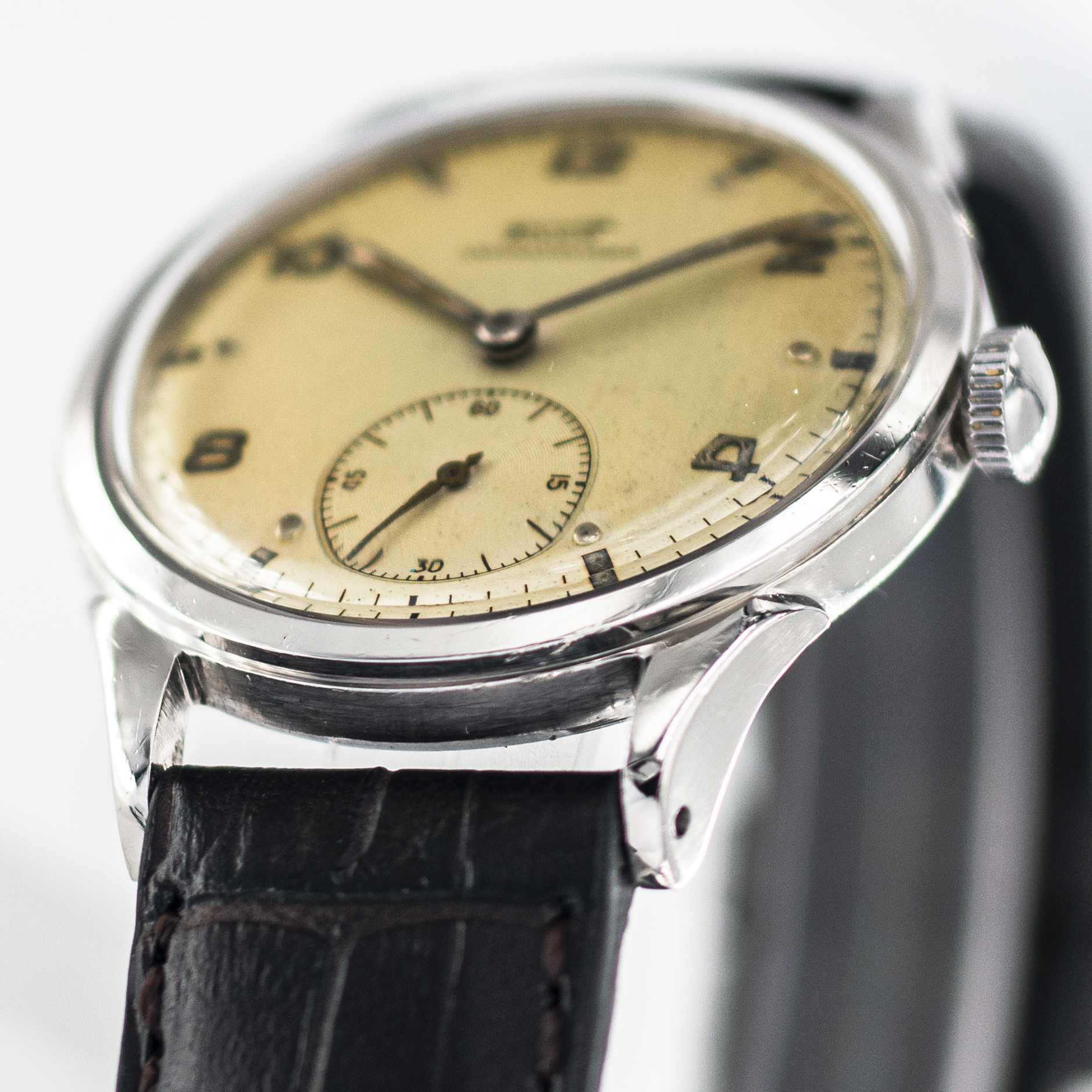 1179_marcels_watch_group_1950_vintage_wristwatch_Tissot_6605