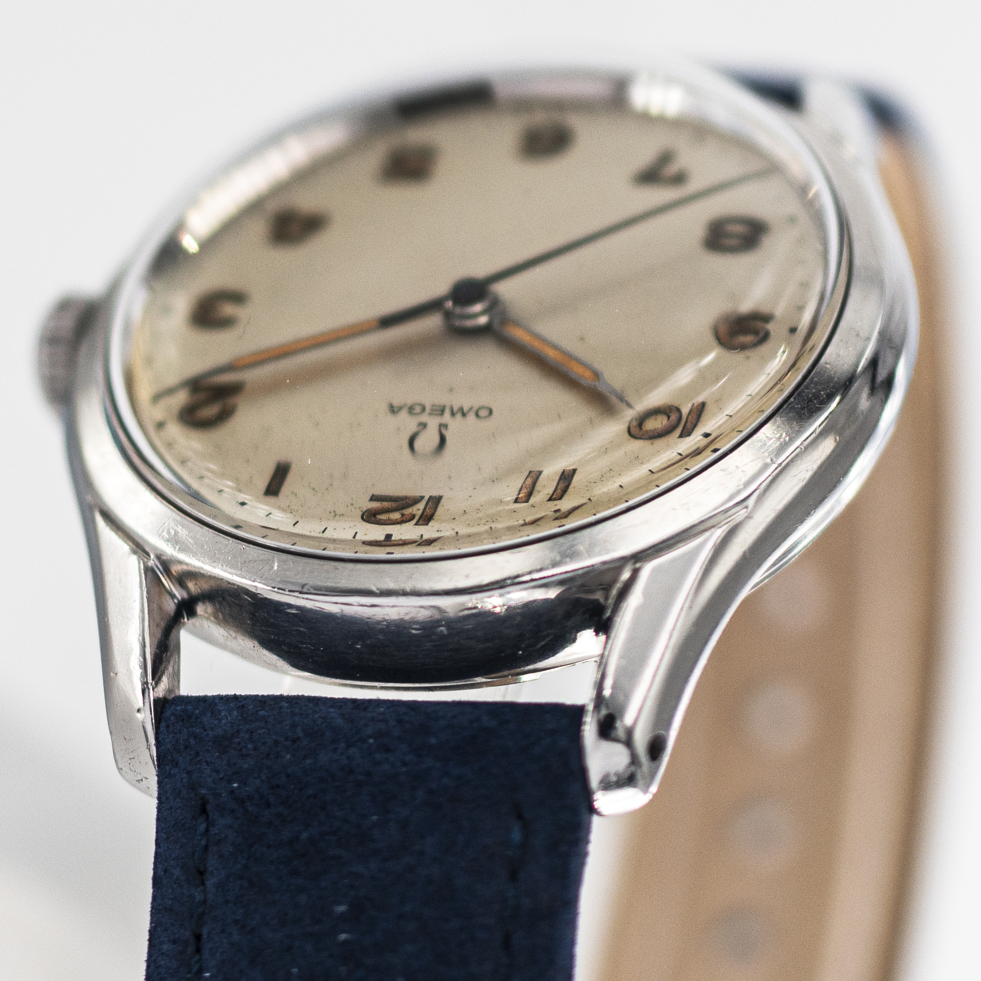 2640_marcels_watch_group_1952_vintage_wristwatch_omega_2640_27