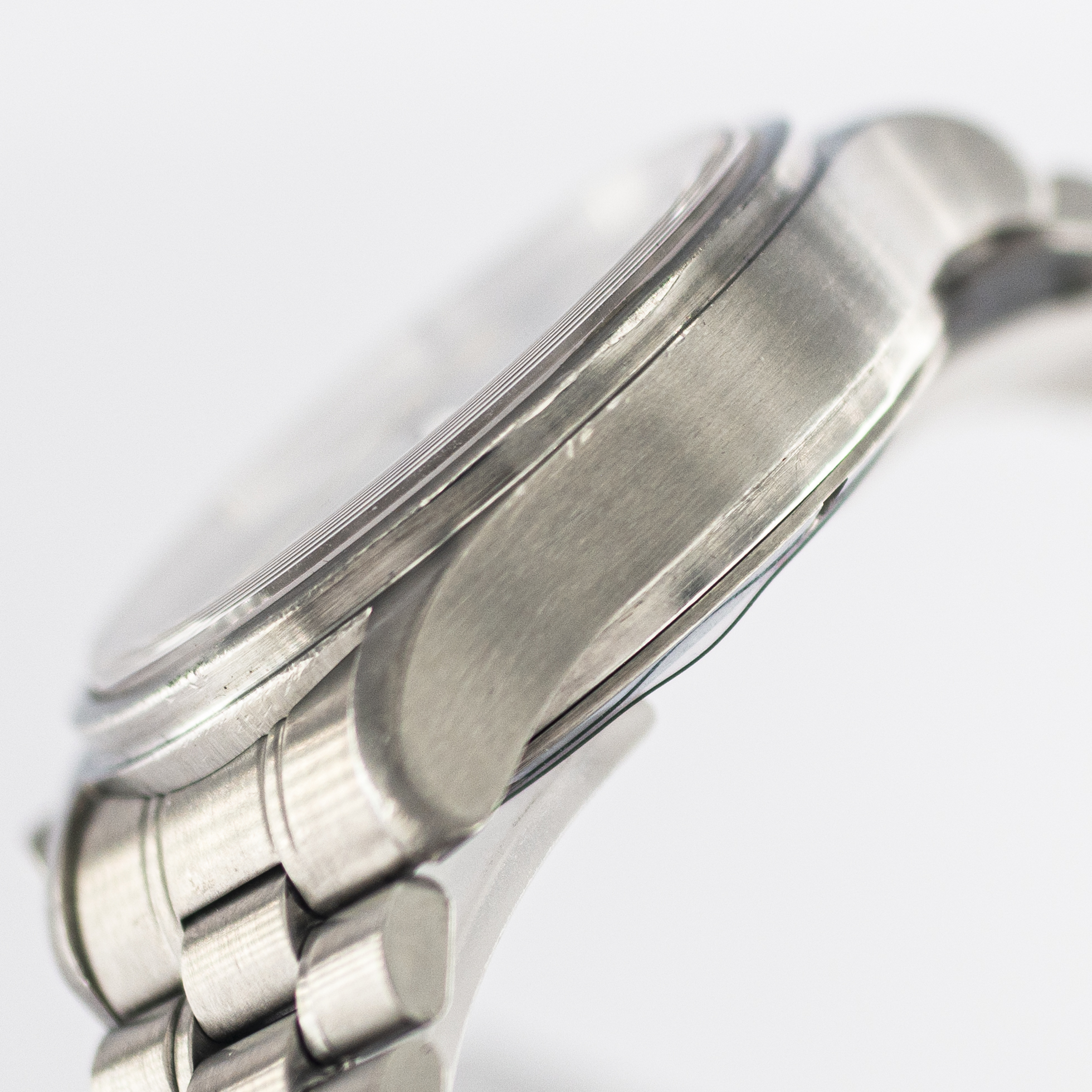 1145_marcels_watch_group_vinage_wristwatch_2003_omega_175.0310_dynamic_08