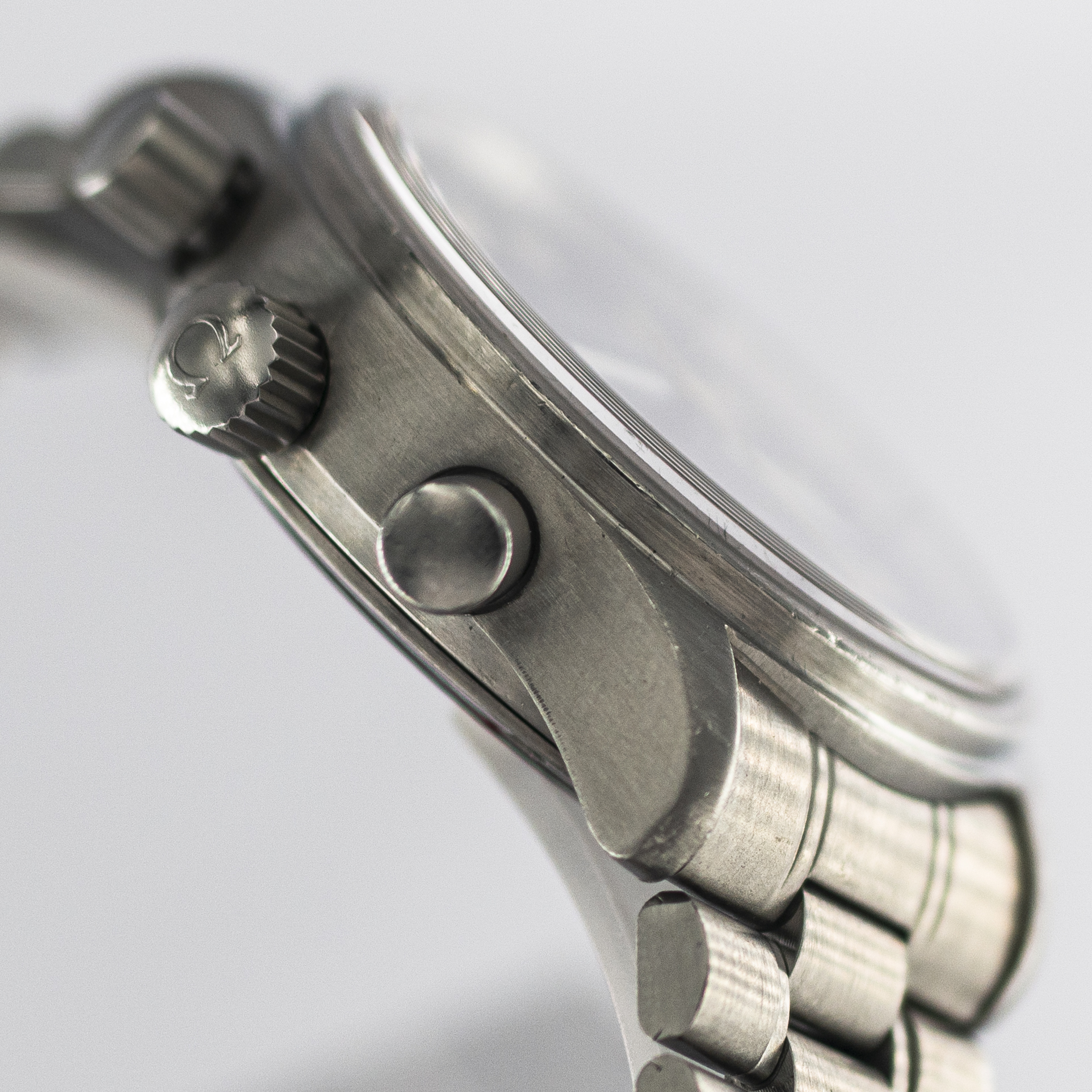 1145_marcels_watch_group_vinage_wristwatch_2003_omega_175.0310_dynamic_10