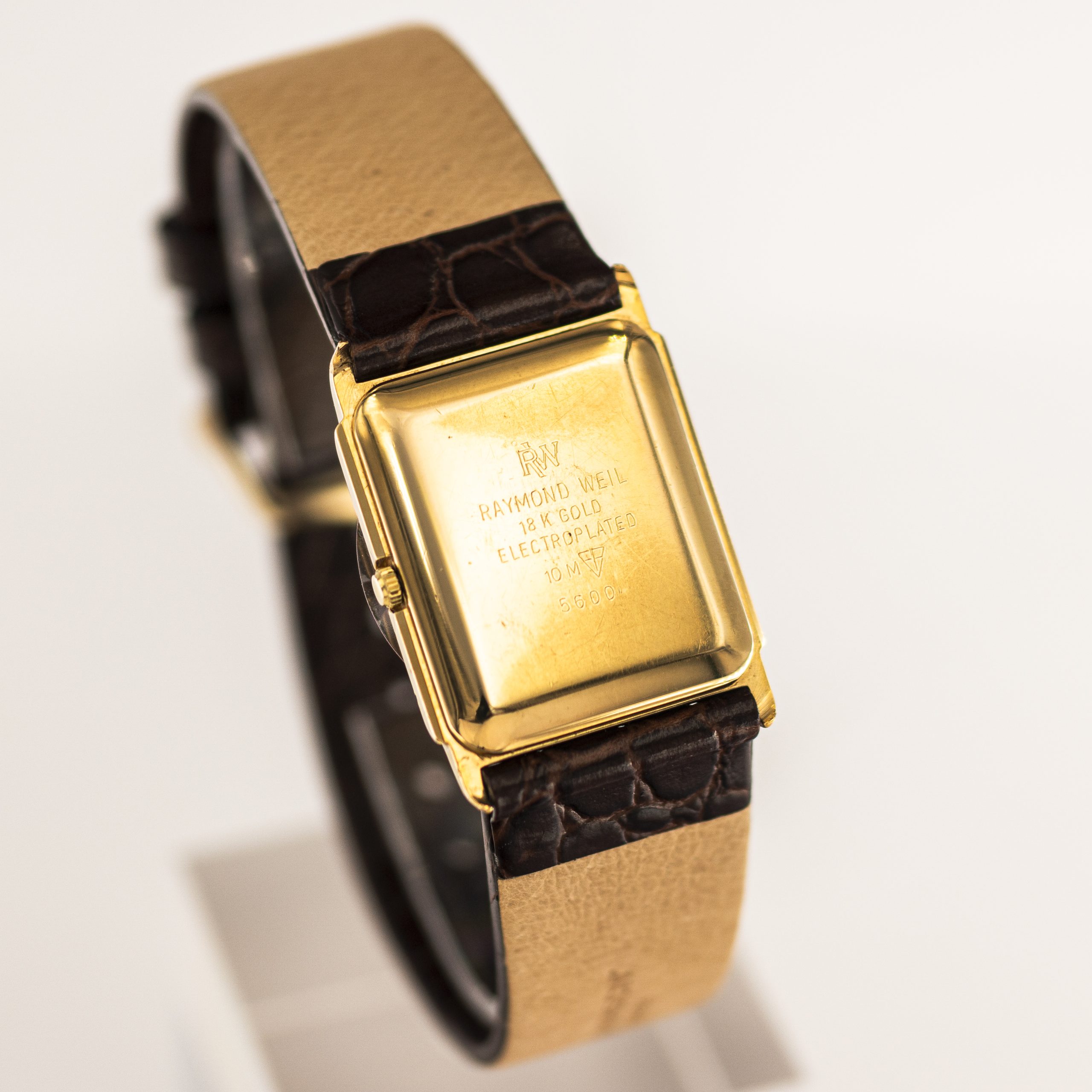 1188_marcels_watch_group_vintage_wristwatch_1990s_raymond_weil_5600_tank_01