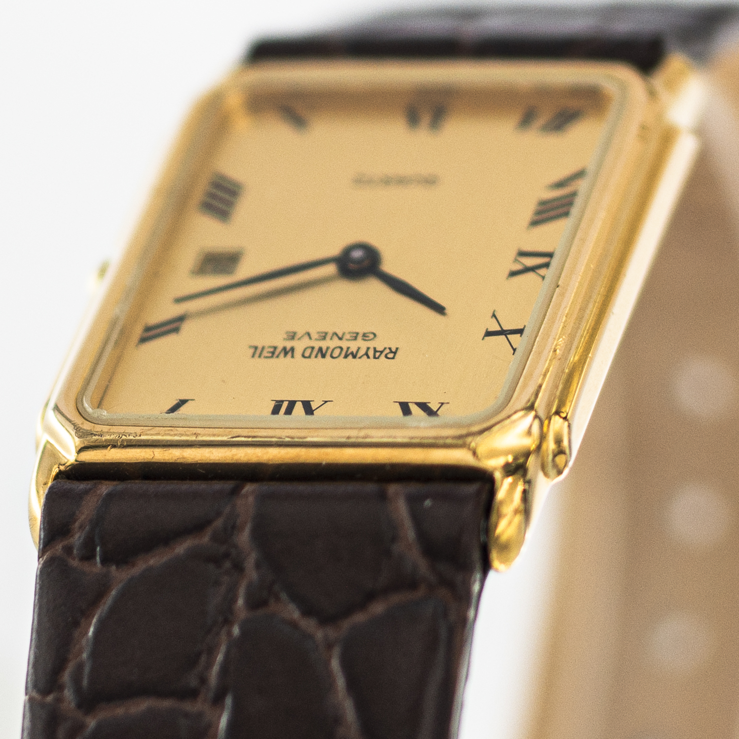 1188_marcels_watch_group_vintage_wristwatch_1990s_raymond_weil_5600_tank_05