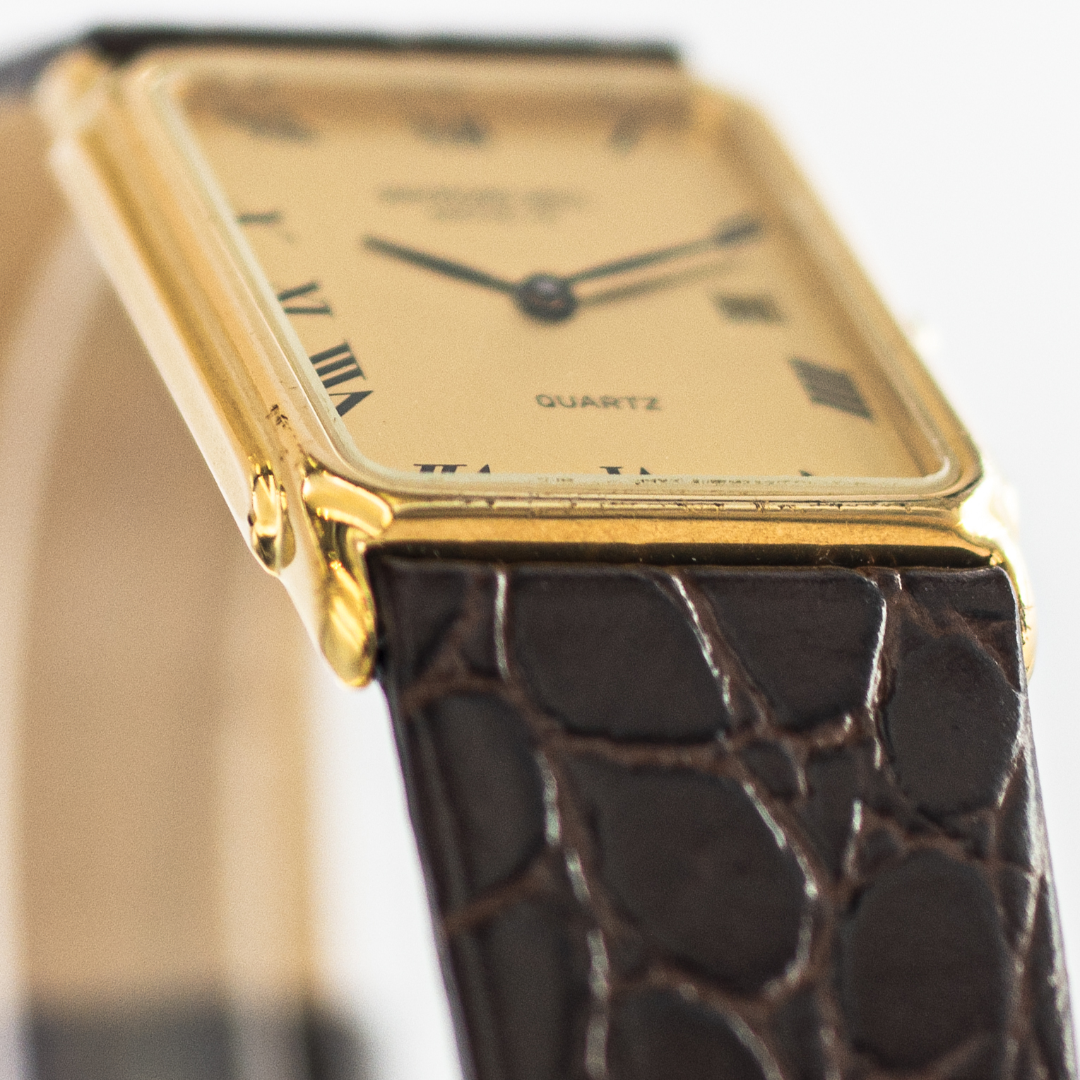 1188_marcels_watch_group_vintage_wristwatch_1990s_raymond_weil_5600_tank_06
