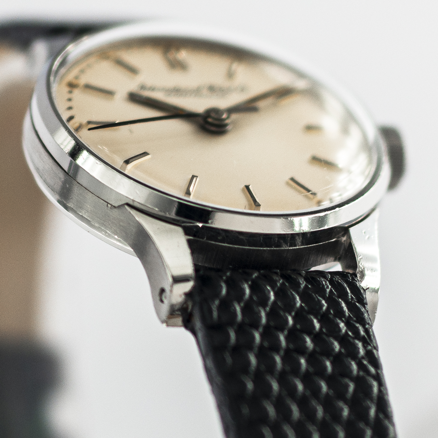 1189_marcels_watch_group_vintage_wristwatch_1961_ladies_iwc_05