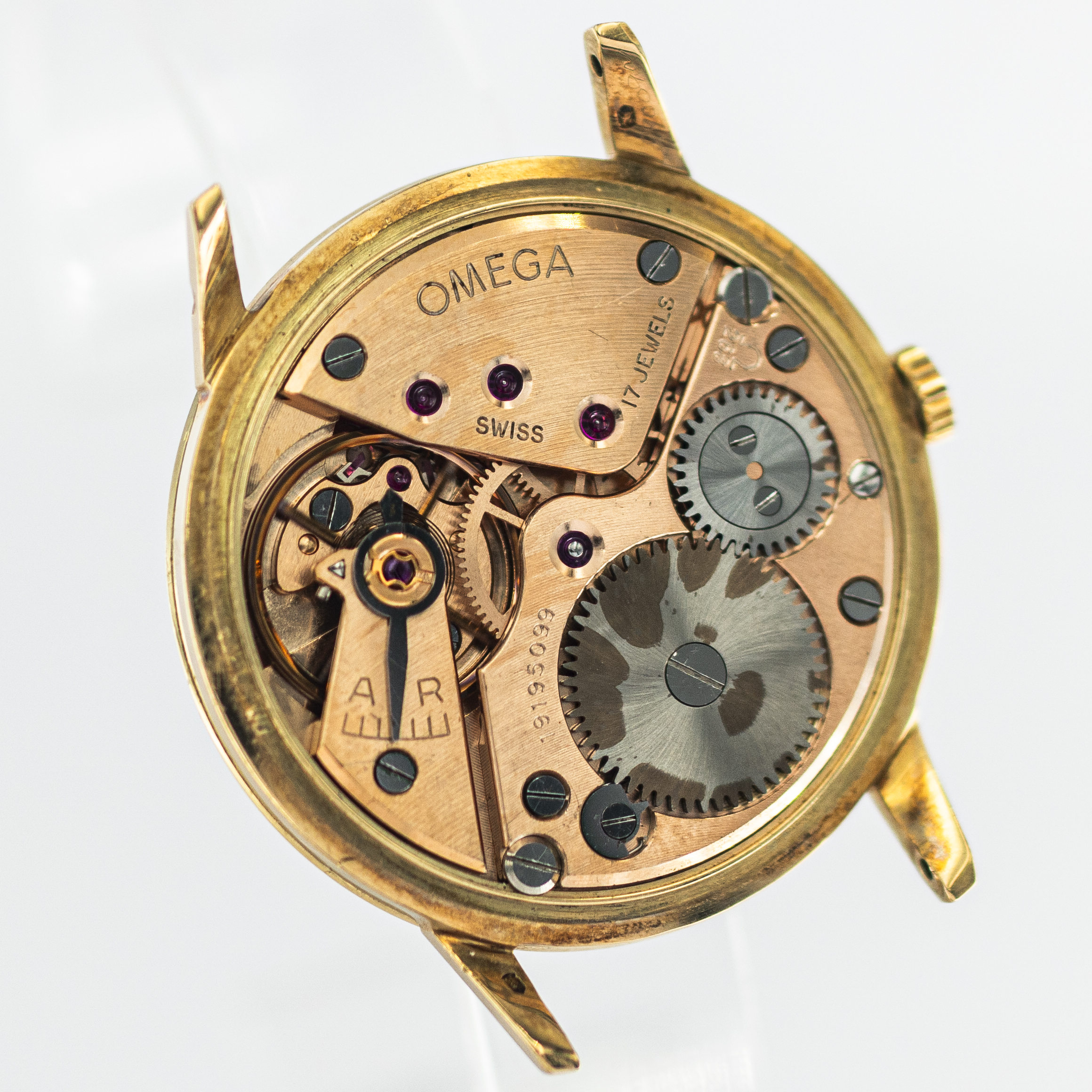 1190_marcels_watch_group_vintage_wristwatch_1962_omega_14715_14CT_goldwatch_46