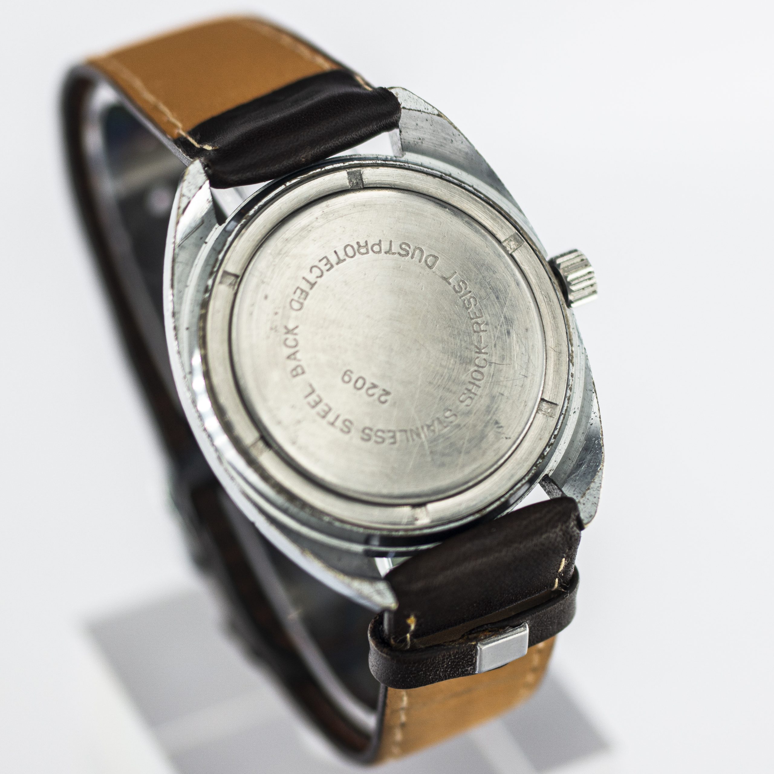 1193_marcels_watch_group_vintage_wristwatch_1970s_vostok_2209_komandirskie_01