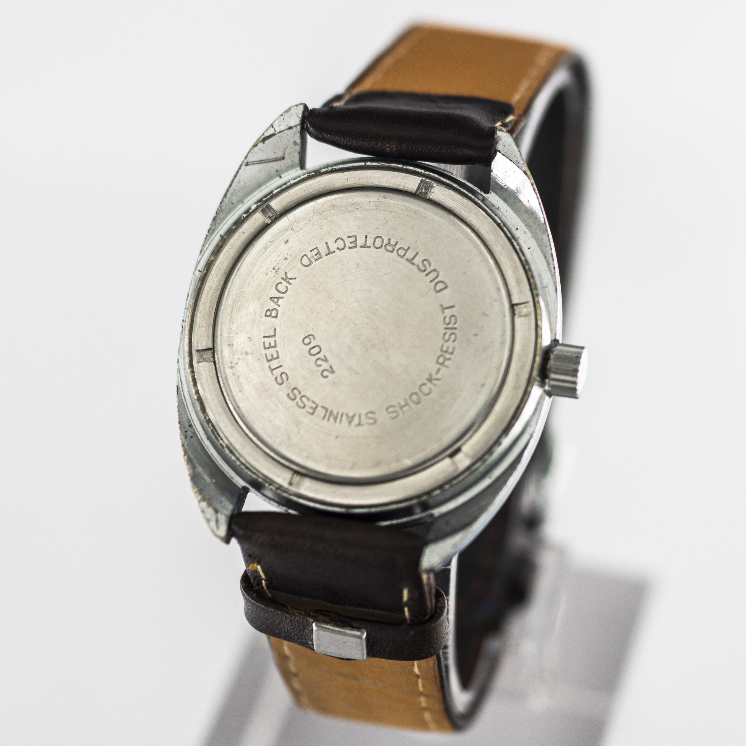 1193_marcels_watch_group_vintage_wristwatch_1970s_vostok_2209_komandirskie_02
