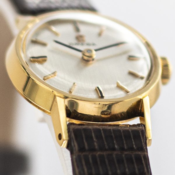 1209_marcels_watch_group_1963_vintage_ladies_wristwatch_18CT_omega_511.136_01