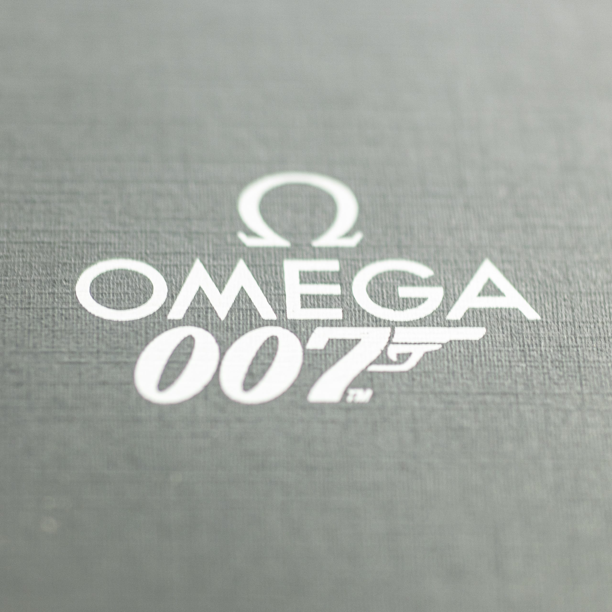 1212_marcels_watch_group_pre_owned_omega_222.30.46.20.01.001_planet_ocean_007_quantum_of_solace_09
