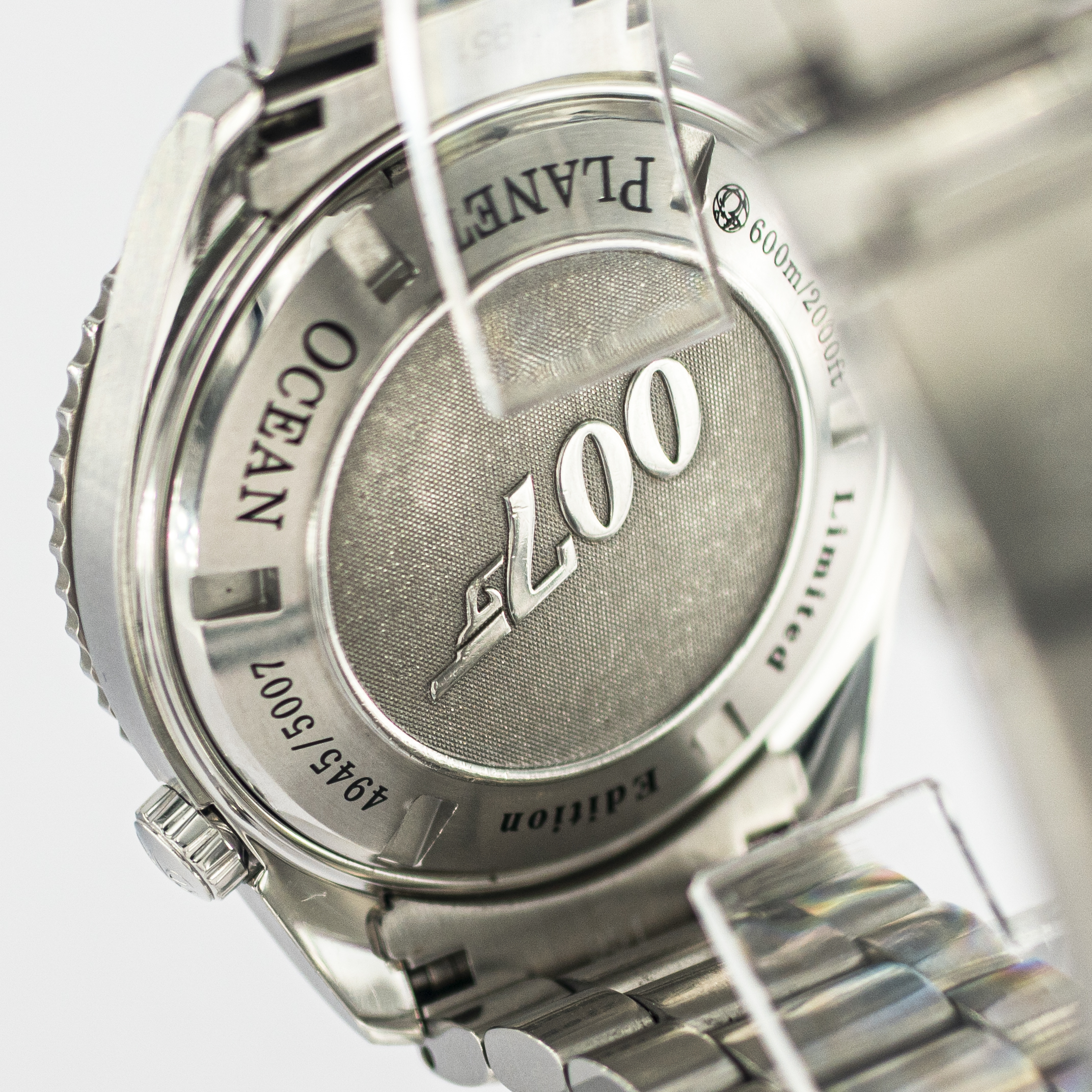 1212_marcels_watch_group_pre_owned_omega_222.30.46.20.01.001_planet_ocean_007_quantum_of_solace_11