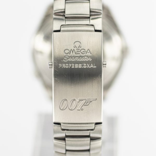 1212_marcels_watch_group_pre_owned_omega_222.30.46.20.01.001_planet_ocean_007_quantum_of_solace_12