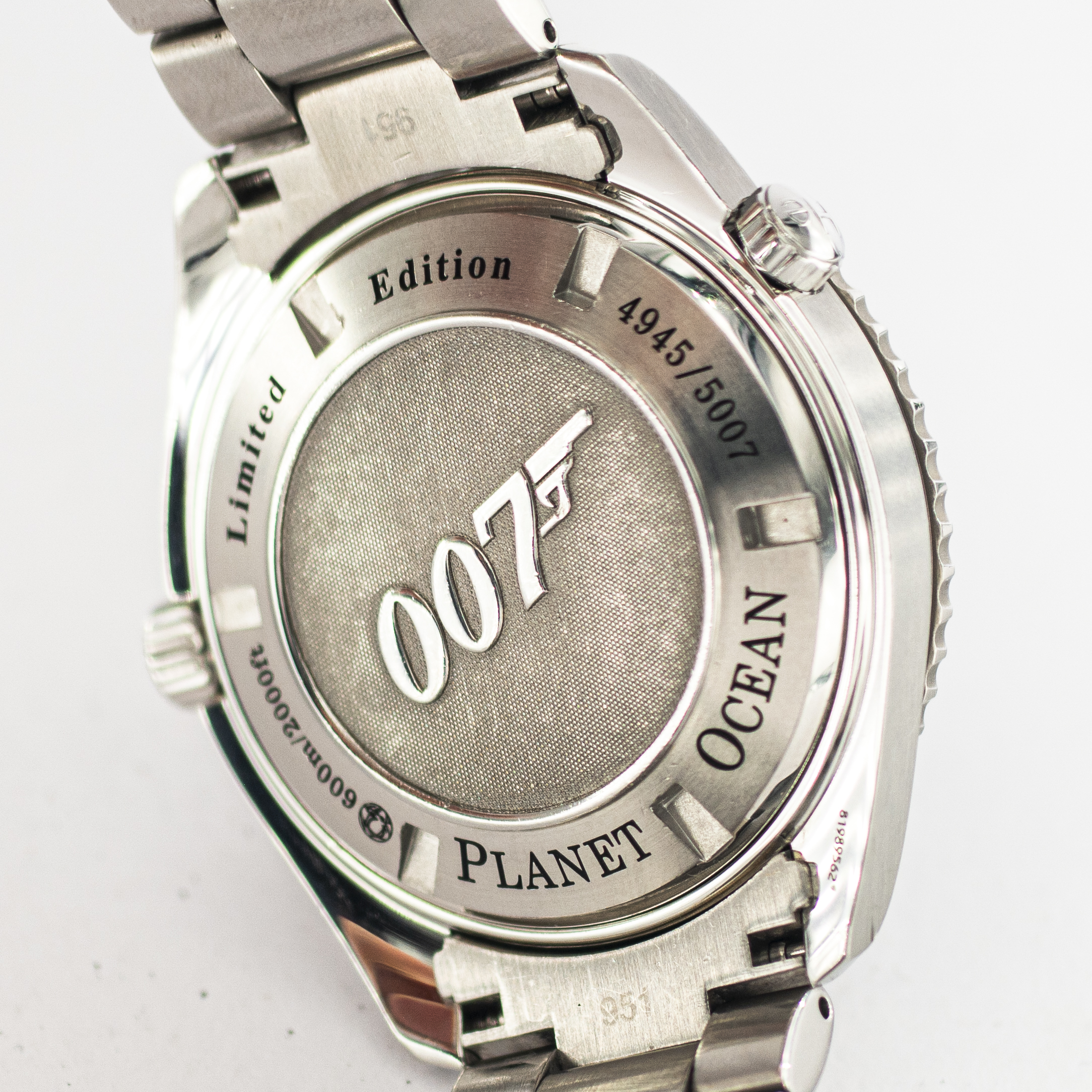 1212_marcels_watch_group_pre_owned_omega_222.30.46.20.01.001_planet_ocean_007_quantum_of_solace_15
