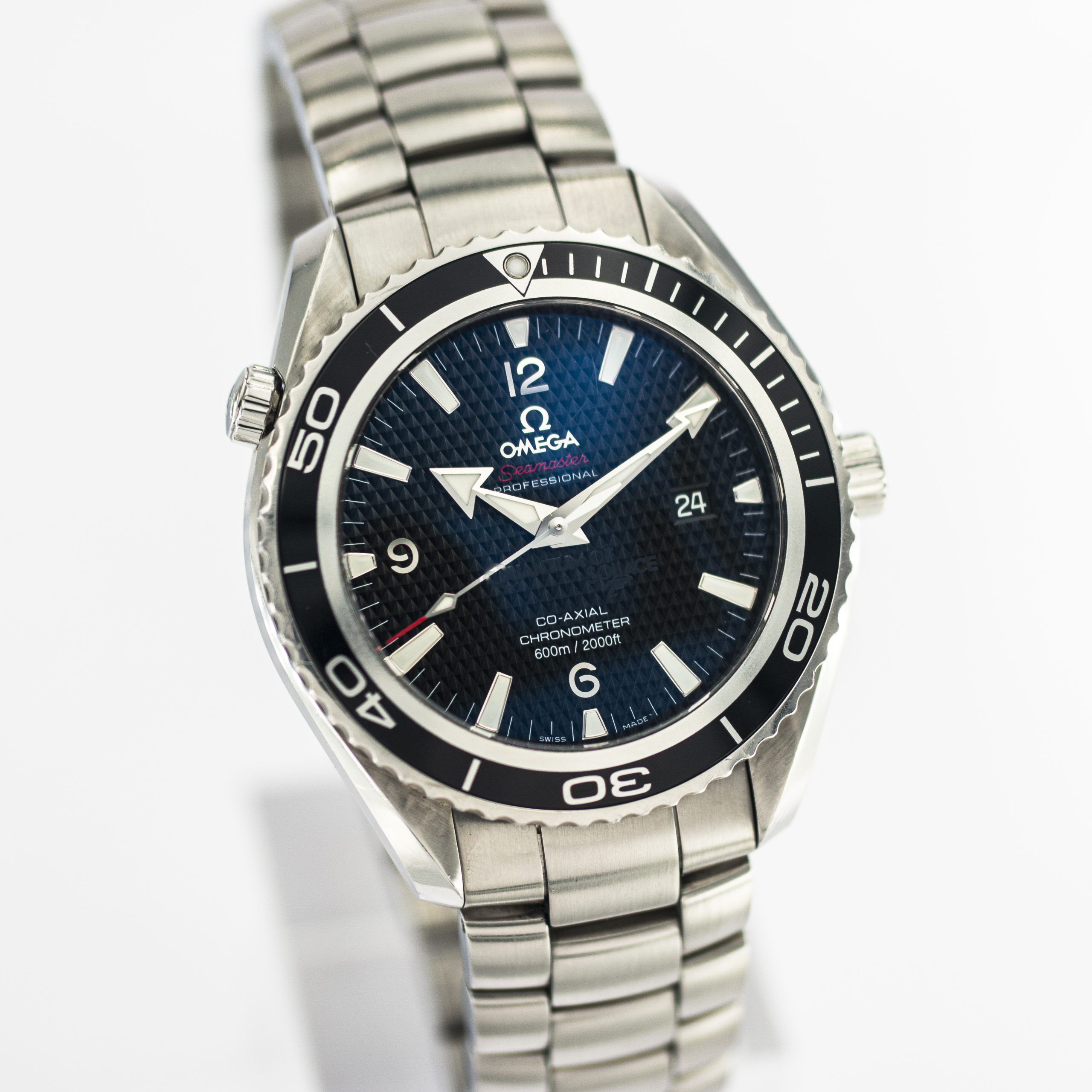 1212_marcels_watch_group_pre_owned_omega_222.30.46.20.01.001_planet_ocean_007_quantum_of_solace_30