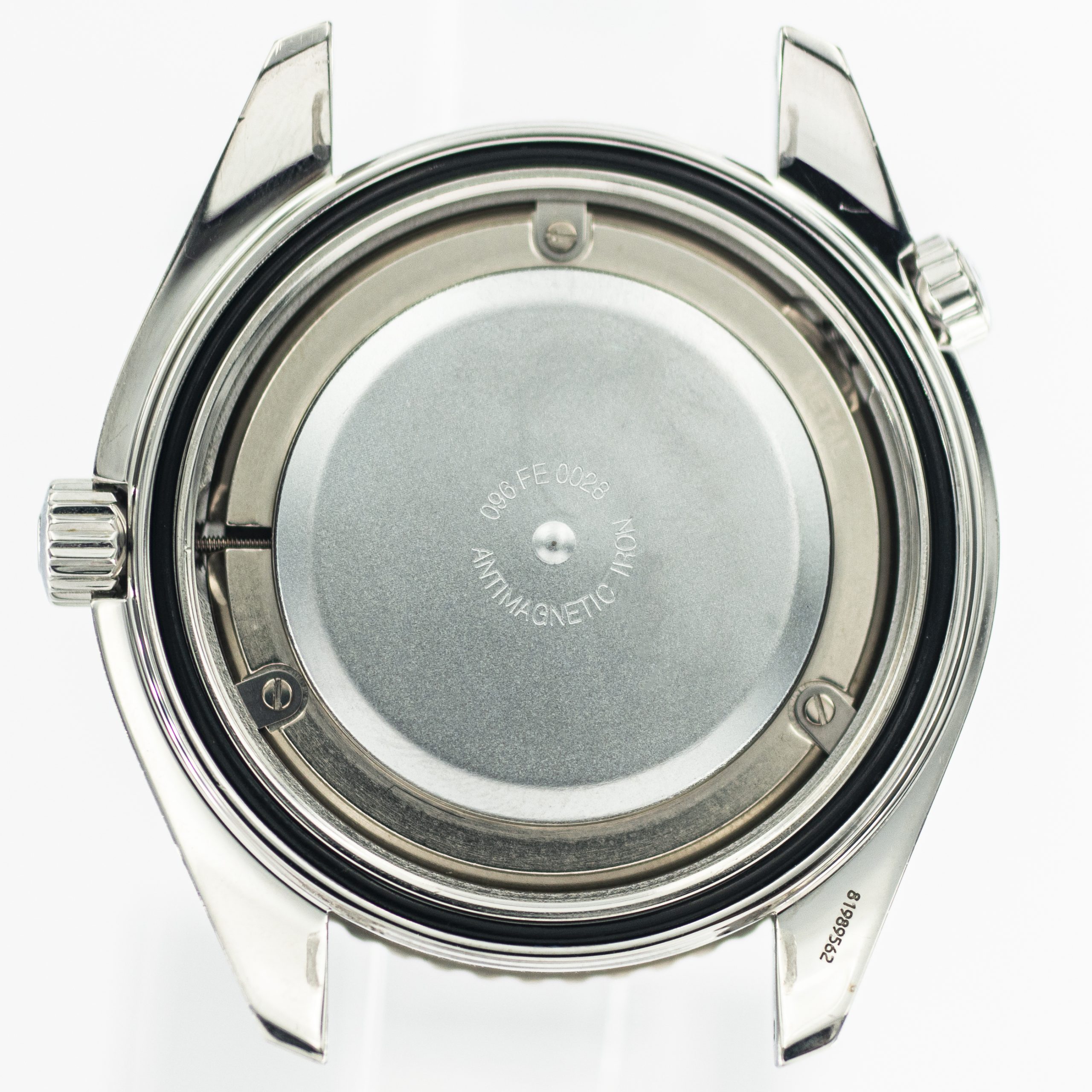 1212_marcels_watch_group_pre_owned_omega_222.30.46.20.01.001_planet_ocean_007_quantum_of_solace_42