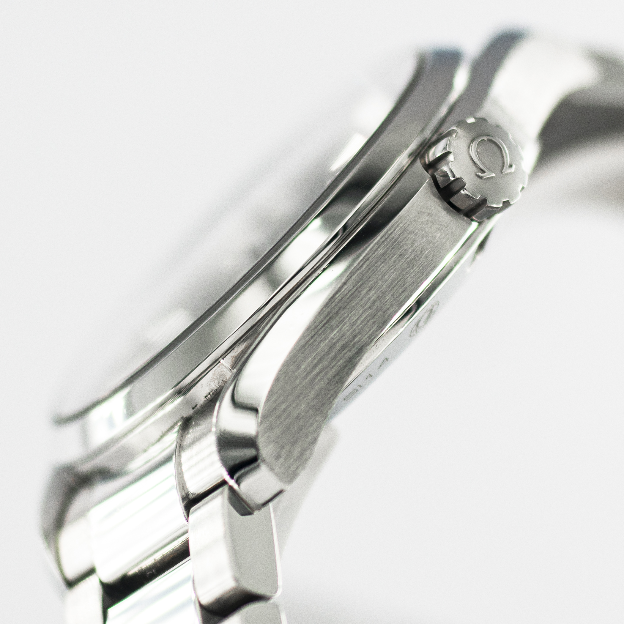 1217_marcels_watch_group_pre_owned_omega_231.10.42.21.03.003_seamaster_aqua_terra_sky_fall_17