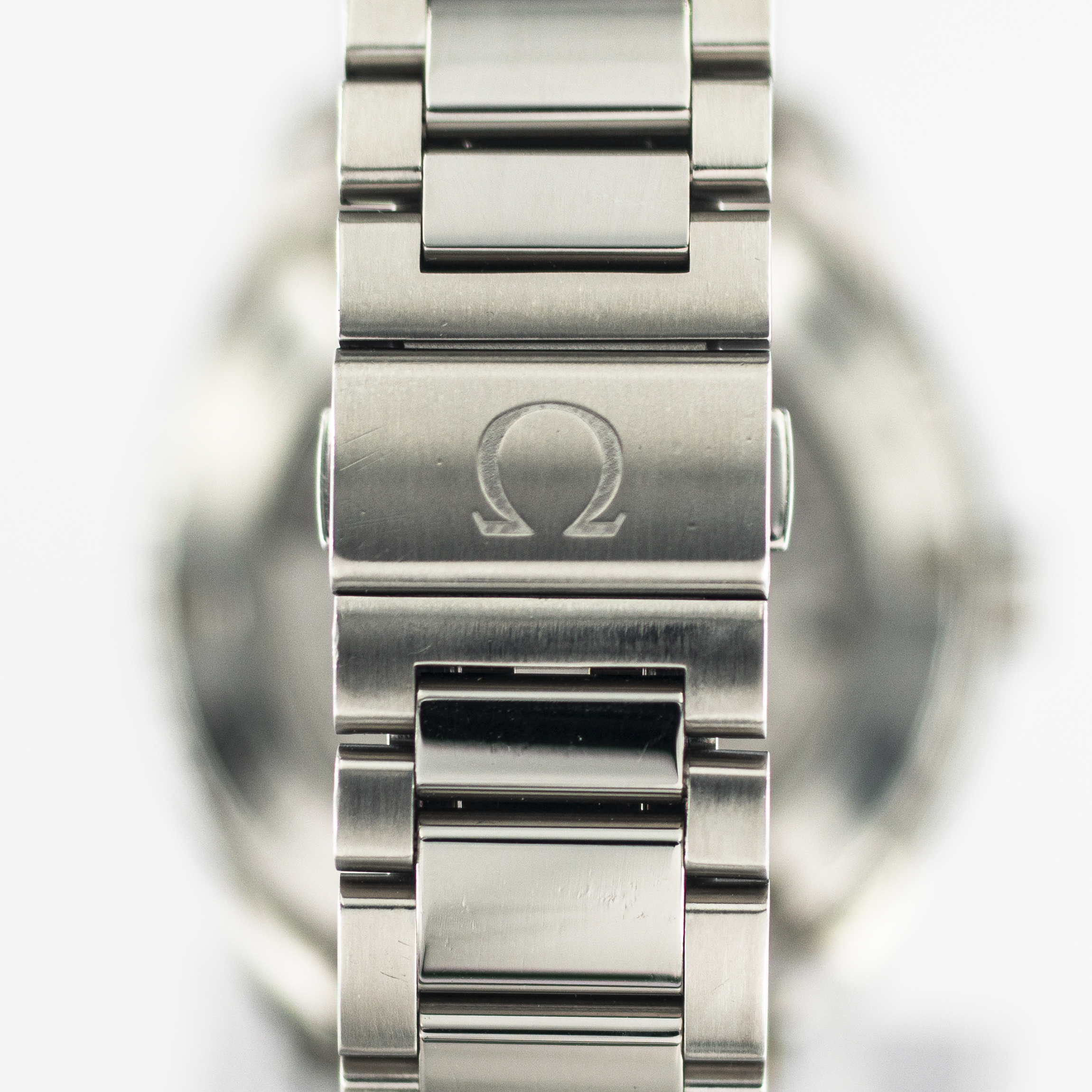 1217_marcels_watch_group_pre_owned_omega_231.10.42.21.03.003_seamaster_aqua_terra_sky_fall_24