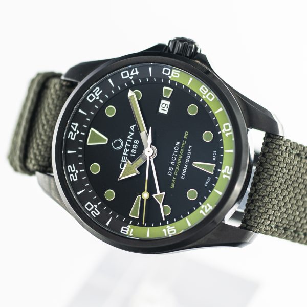 1226_marcels_watch_group_pre_owned_2023_certina_C032.429.38.051.00_ds_action_gmt_15