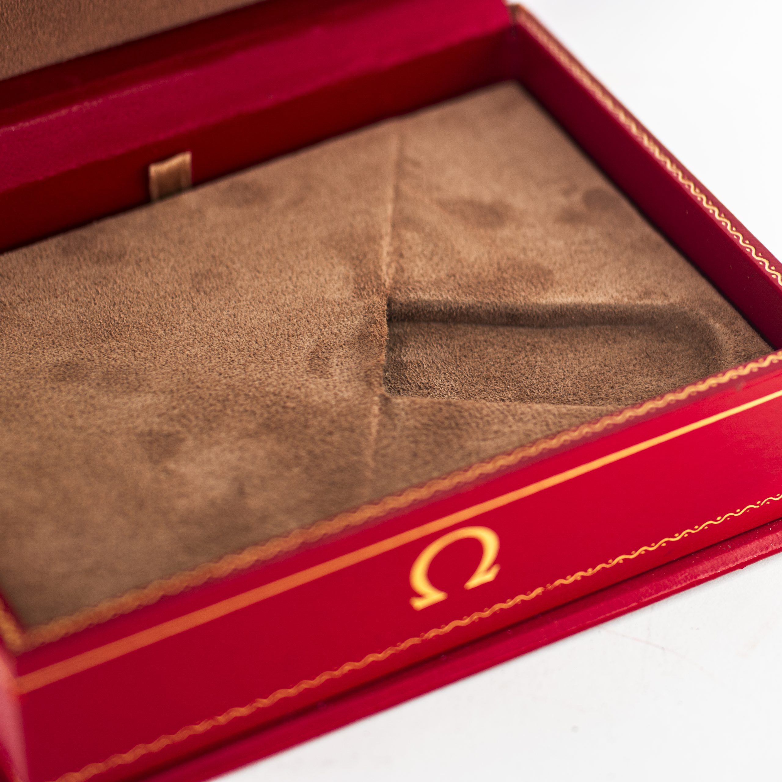 OMB013_marcels_watch_group_1950s_