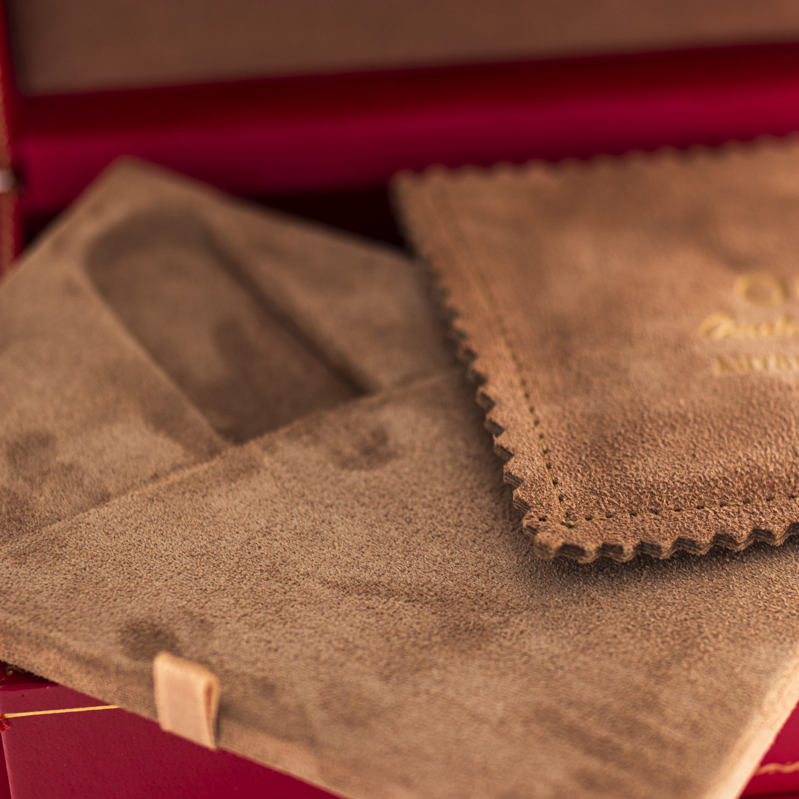 OMB013_marcels_watch_group_1950s_