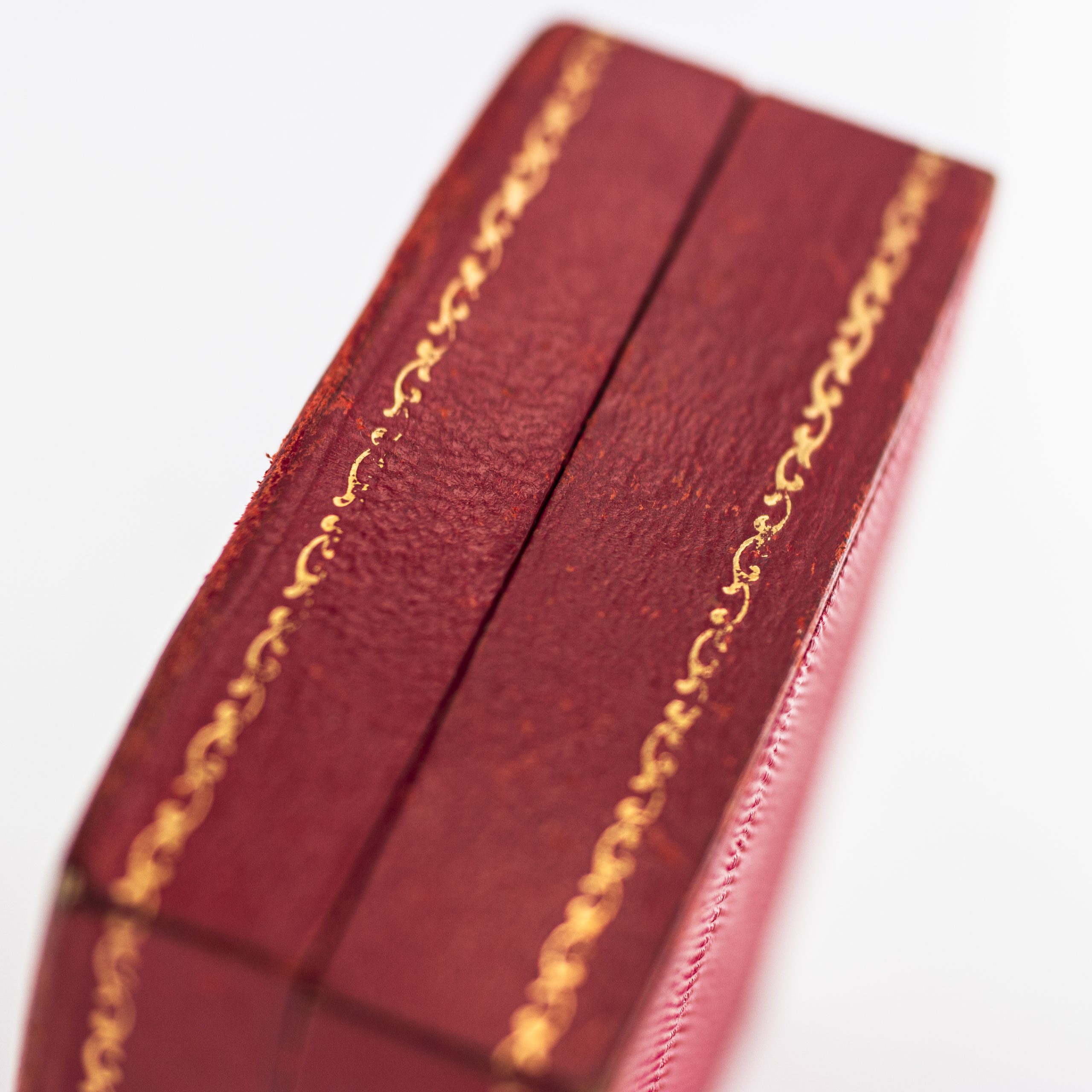 OMB014_marcels_watch_group_1950s_vintage_omega_watchbox_13