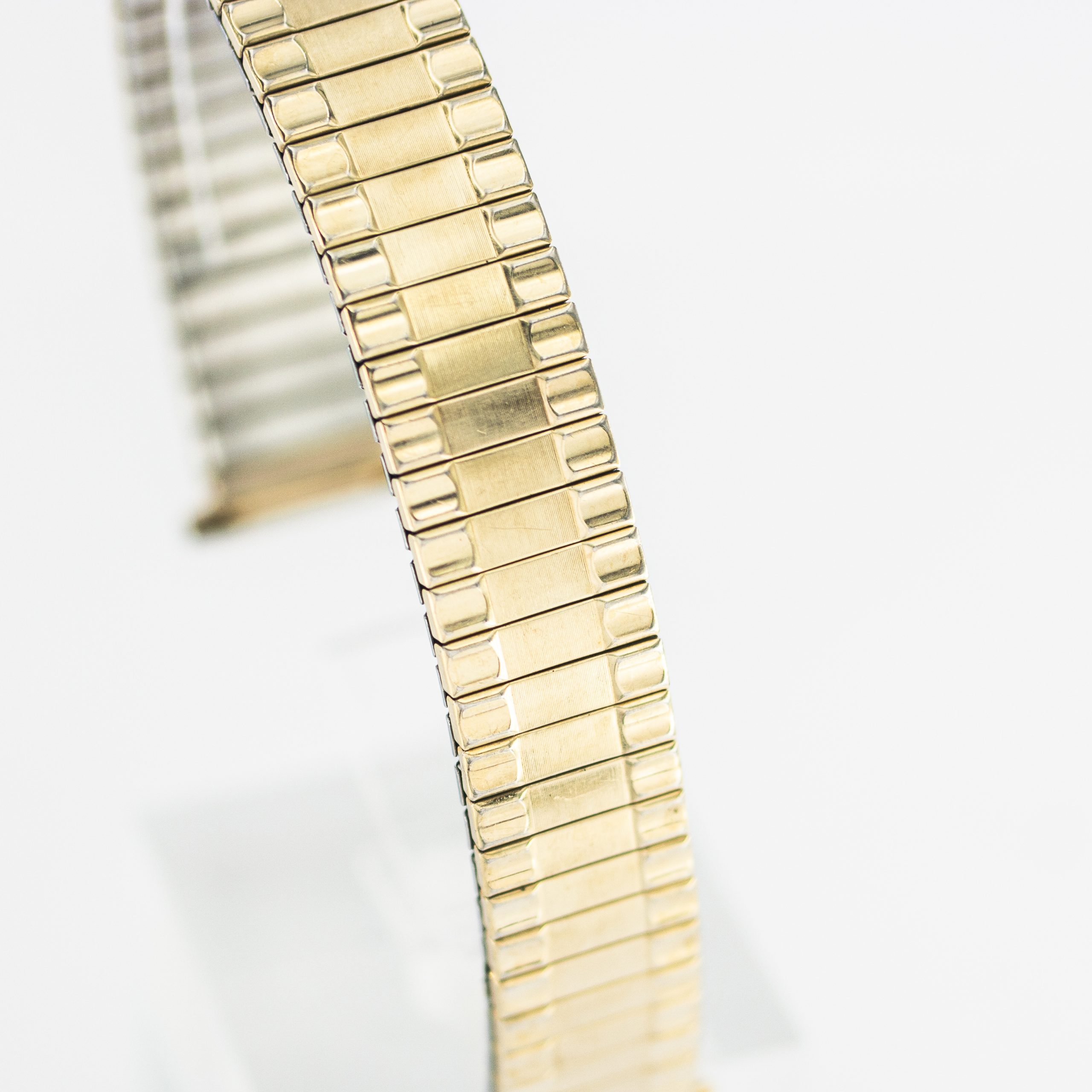 STR0077_marcels_watch_group_JB_champion_vintage_flexi_watch_bracelet_03