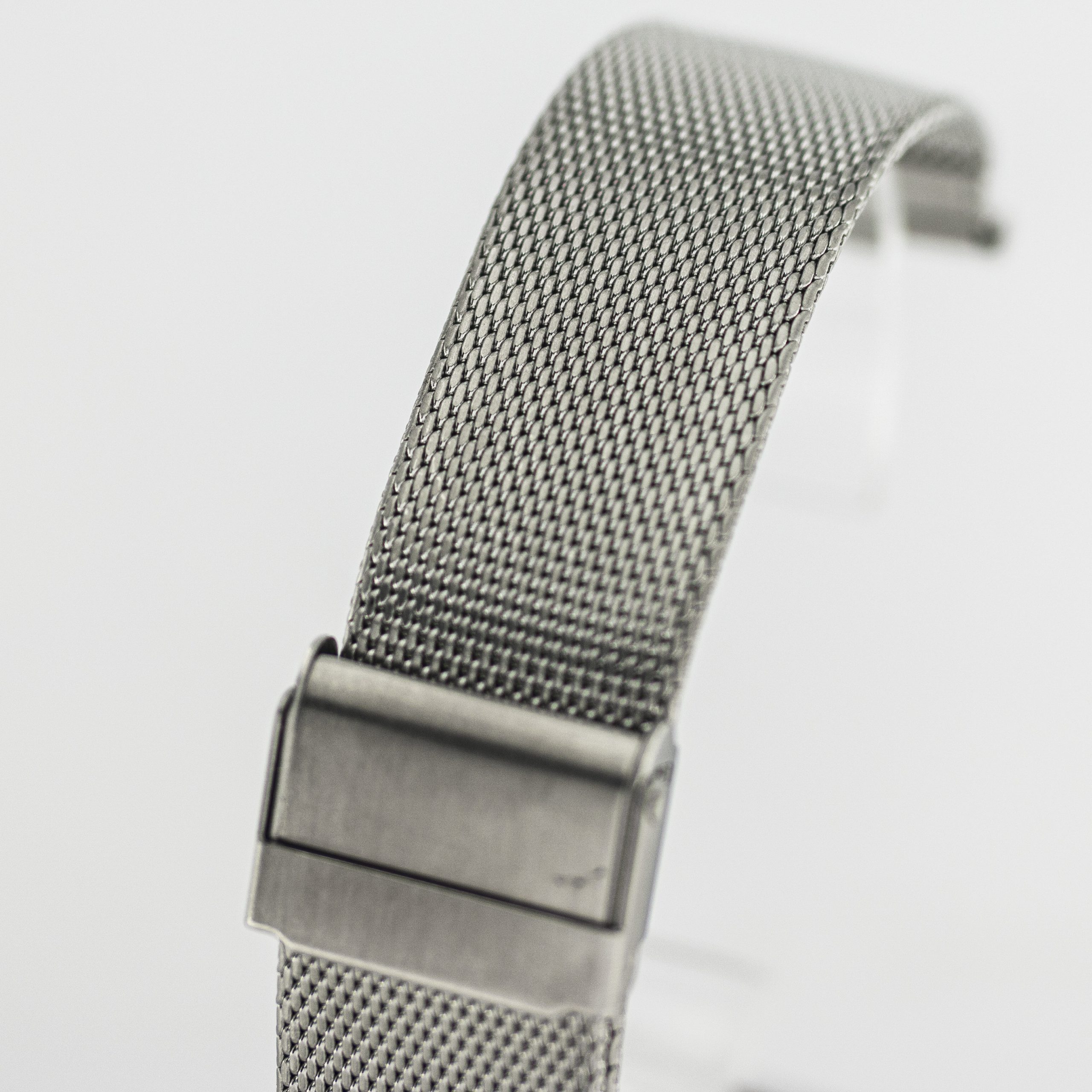 STR0080_marcels_watch_group_bear_vintage_stainless_steel_mesh_watch_bracelet_05