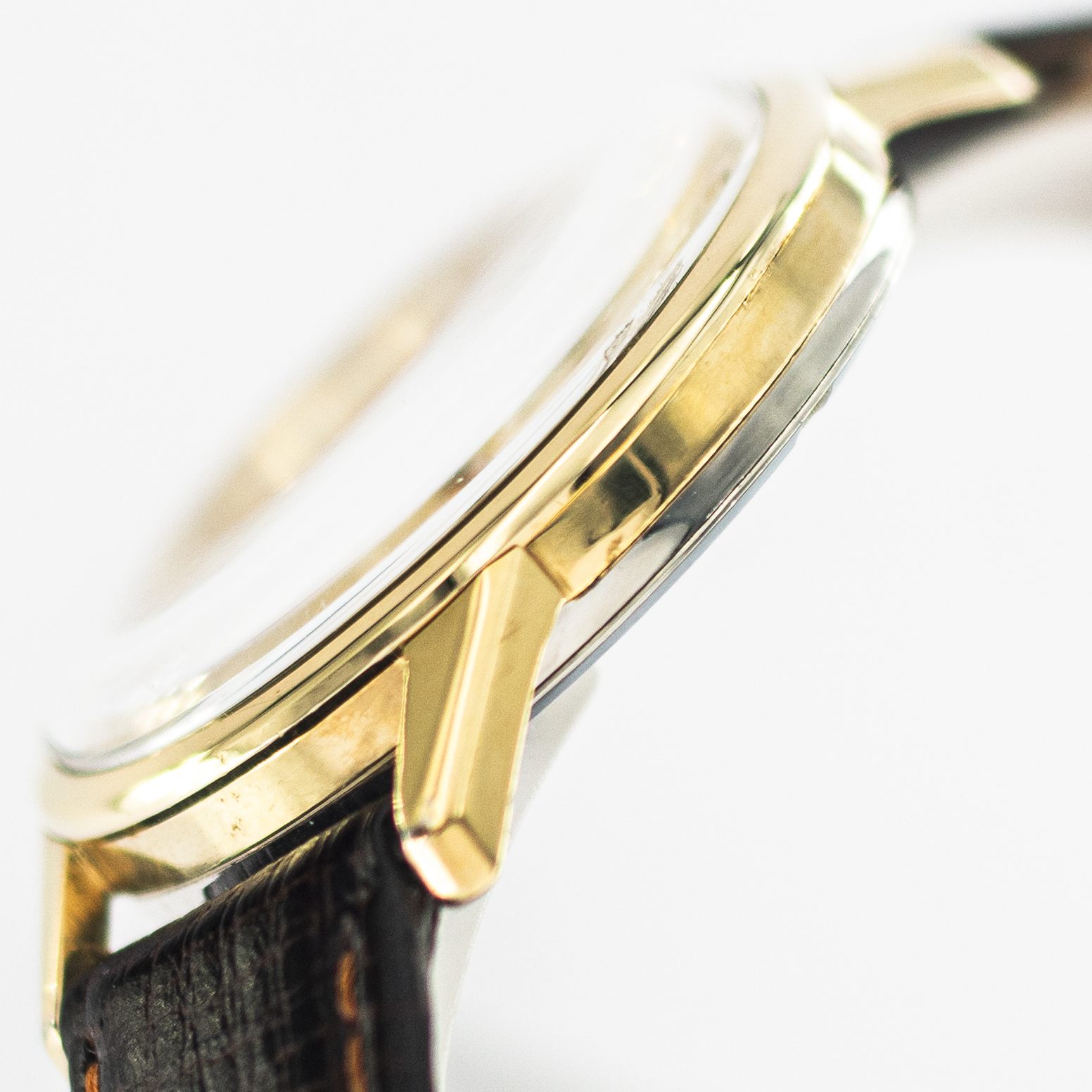 1250_marcels_watch_group_1961_vintage_watch_omega_14389_seamaster_case_09