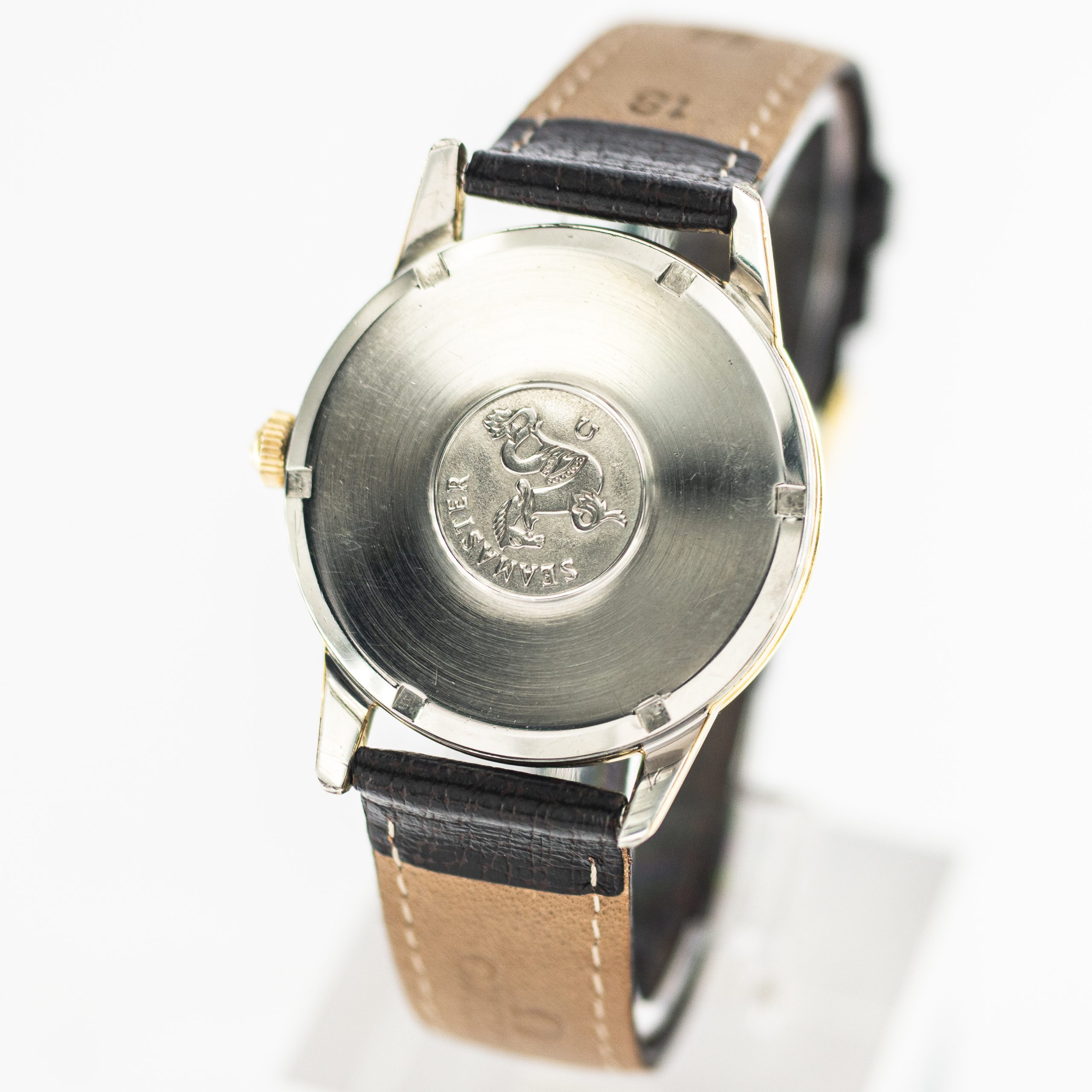 1250_marcels_watch_group_1961_vintage_watch_omega_14389_seamaster_case_back_02
