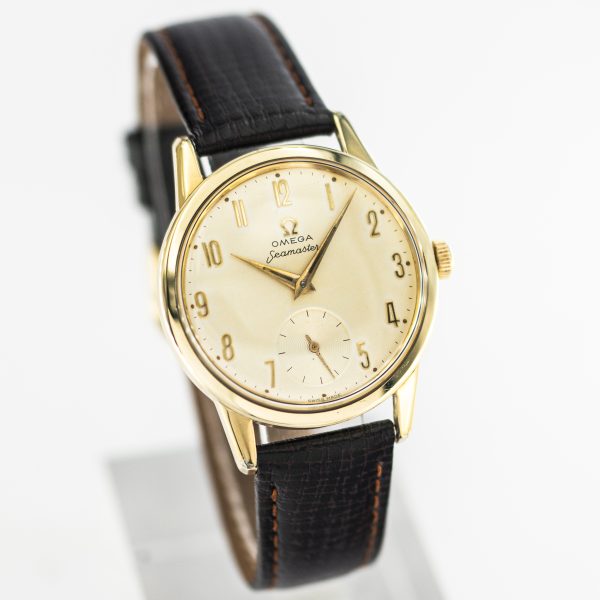 1250_marcels_watch_group_1961_vintage_watch_omega_14389_seamaster_dial_03