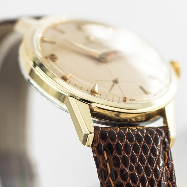 1260_marcels_watch_group_vintage_wristwatch_1960_omega_14389_seamaster_case_side_04