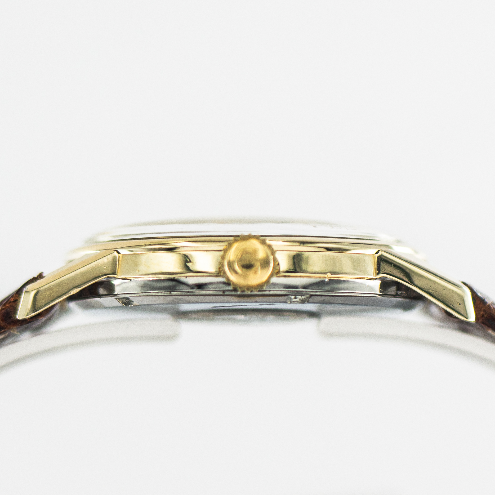 1260_marcels_watch_group_vintage_wristwatch_1960_omega_14389_seamaster_case_side_08