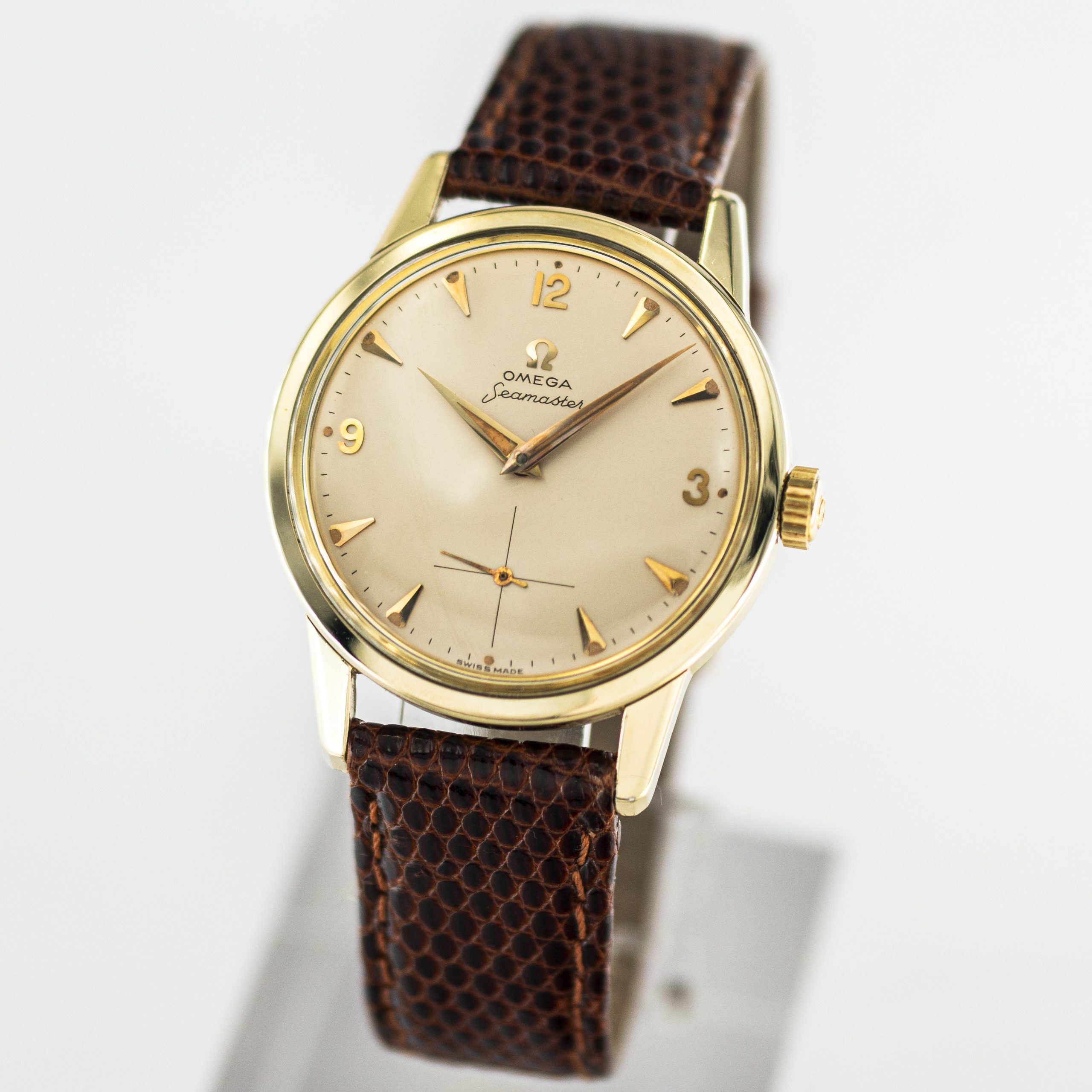 1260_marcels_watch_group_vintage_wristwatch_1960_omega_14389_seamaster_dial_17