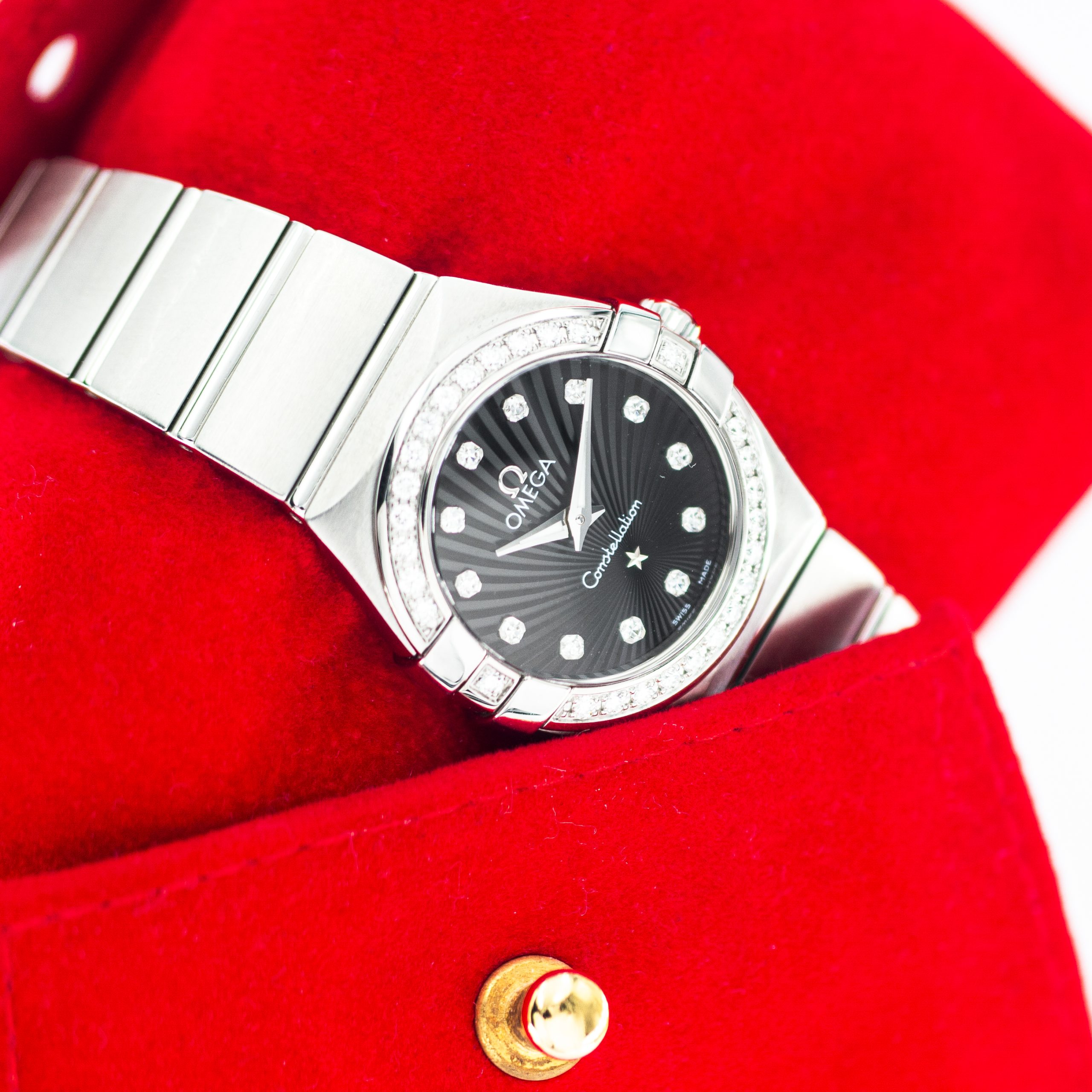 1263_marcels_watch_group_pre-owned_2010s_ladies_omega_895.1001_123.15.27.60.51.002_constellation_box_04-scaled.jpg