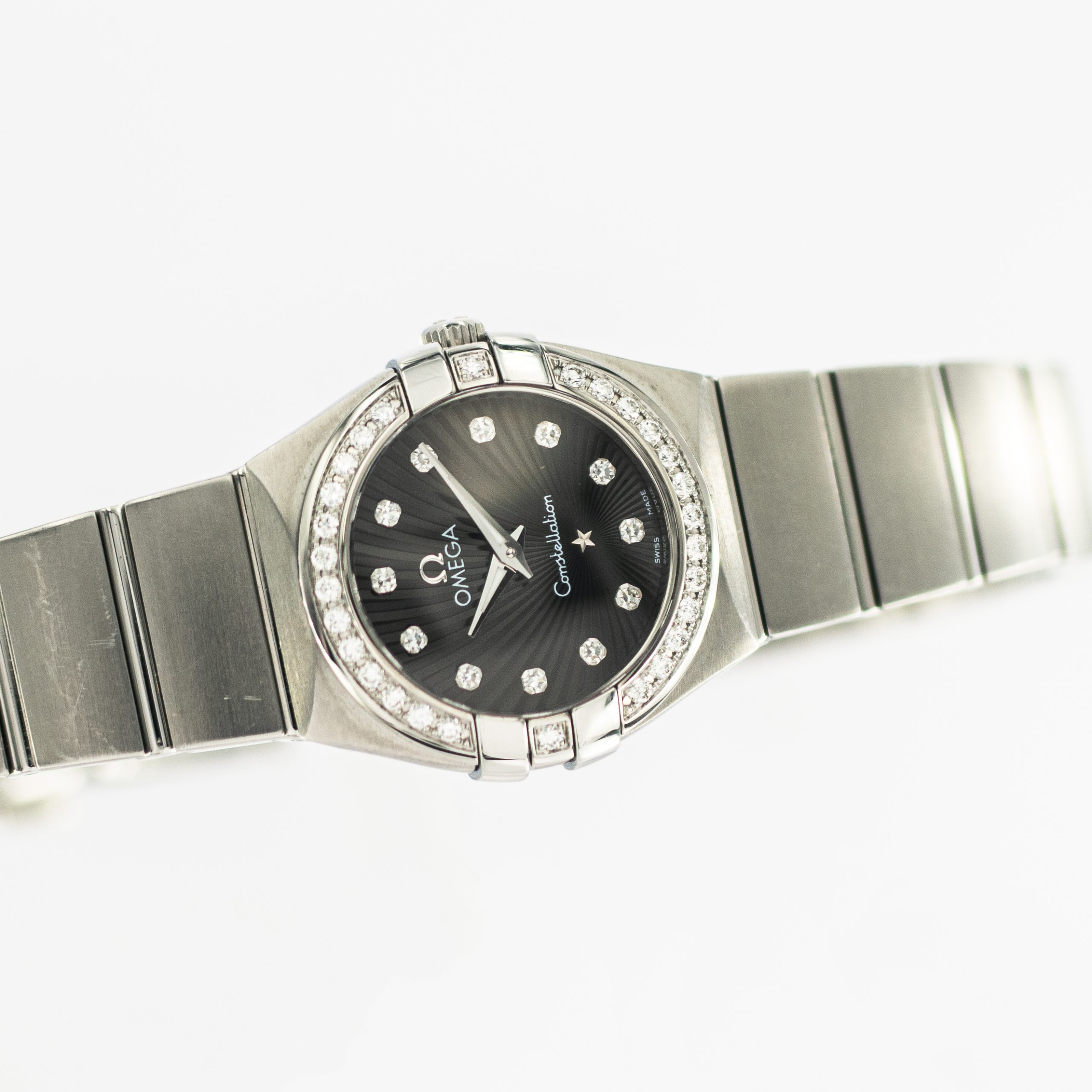 1263_marcels_watch_group_pre-owned_2010s_ladies_omega_895.1001_123.15.27.60.51.002_constellation_dial_02-scaled.jpg