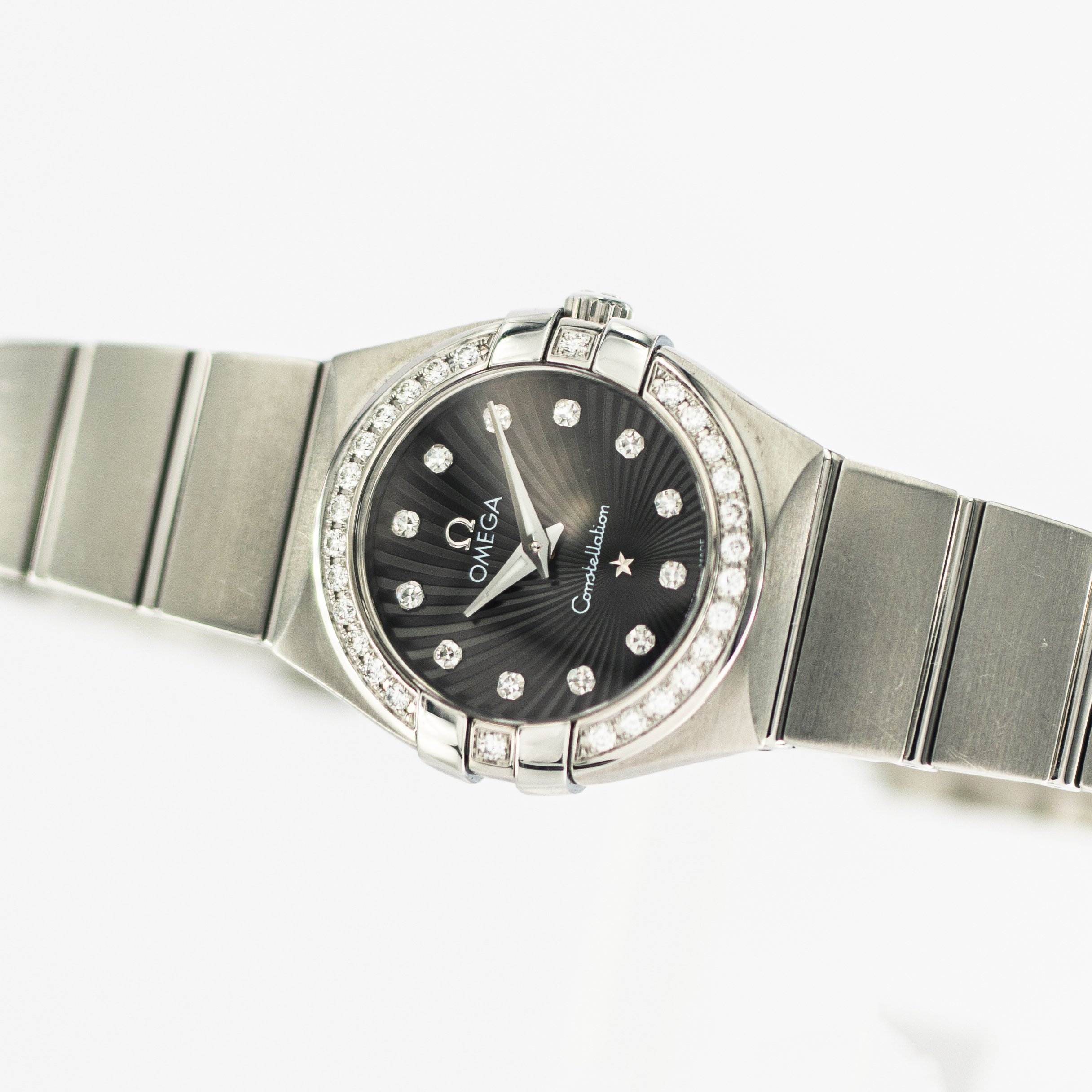 1263_marcels_watch_group_pre-owned_2010s_ladies_omega_895.1001_123.15.27.60.51.002_constellation_dial_03.jpg