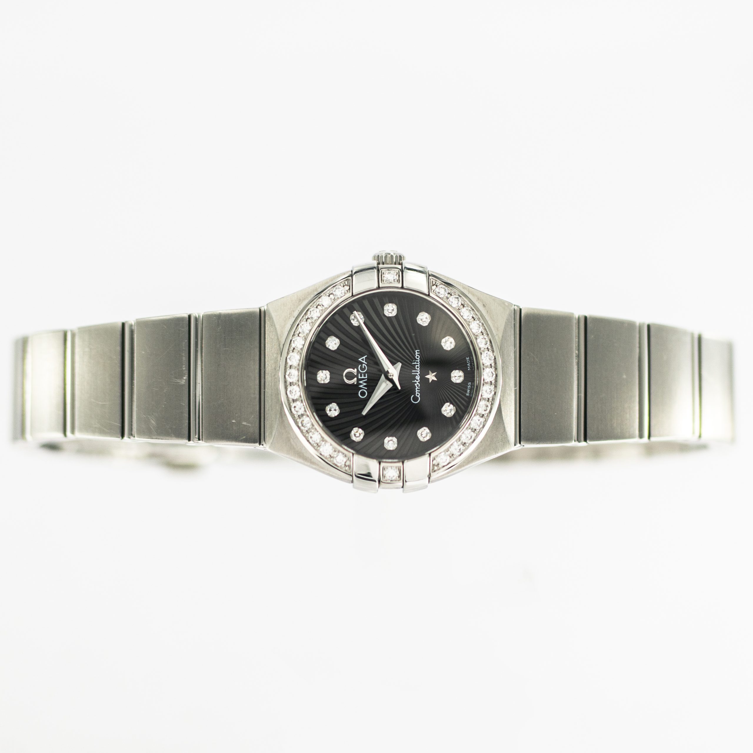 1263_marcels_watch_group_pre-owned_2010s_ladies_omega_895.1001_123.15.27.60.51.002_constellation_dial_04-scaled.jpg