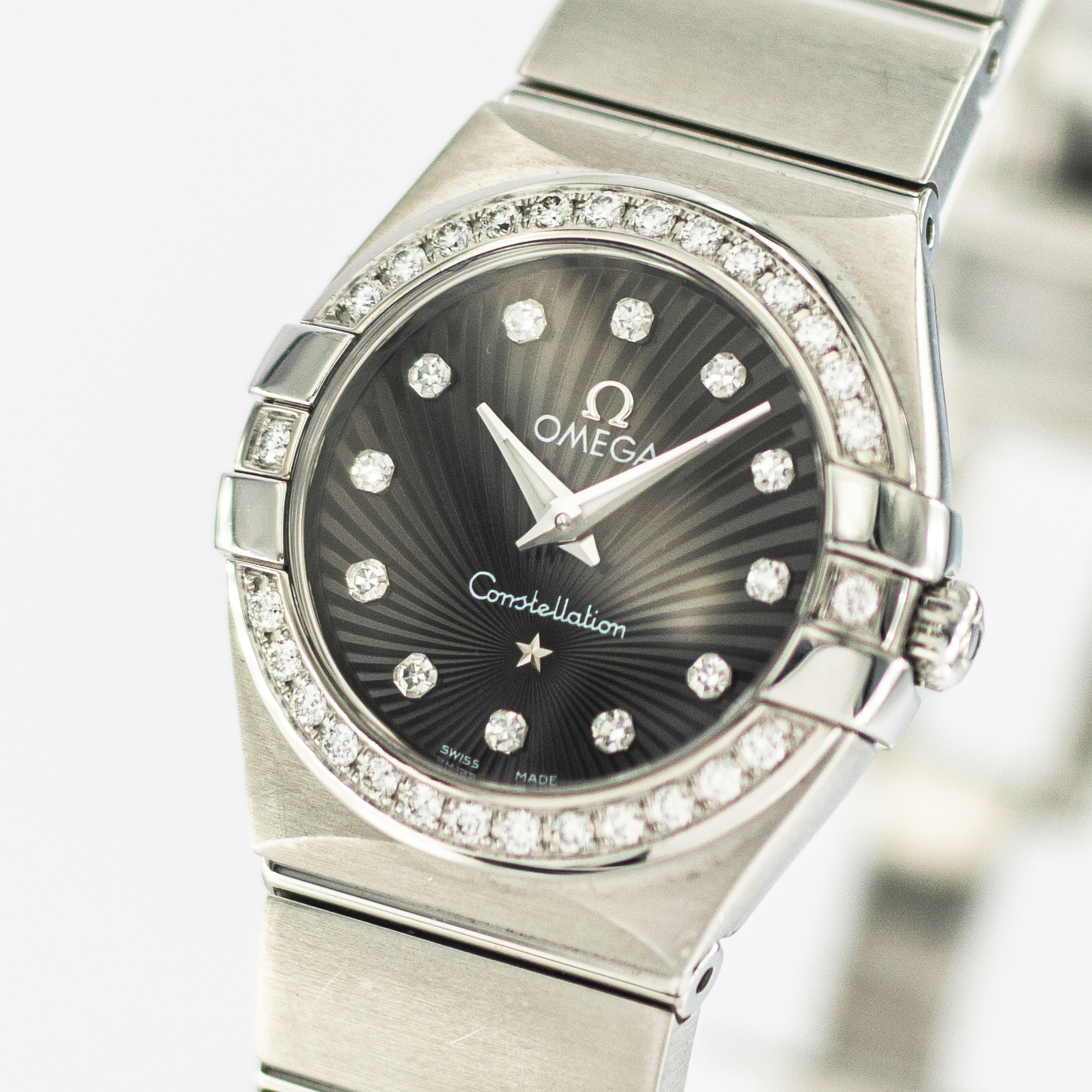 1263_marcels_watch_group_pre-owned_2010s_ladies_omega_895.1001_123.15.27.60.51.002_constellation_dial_11.jpg
